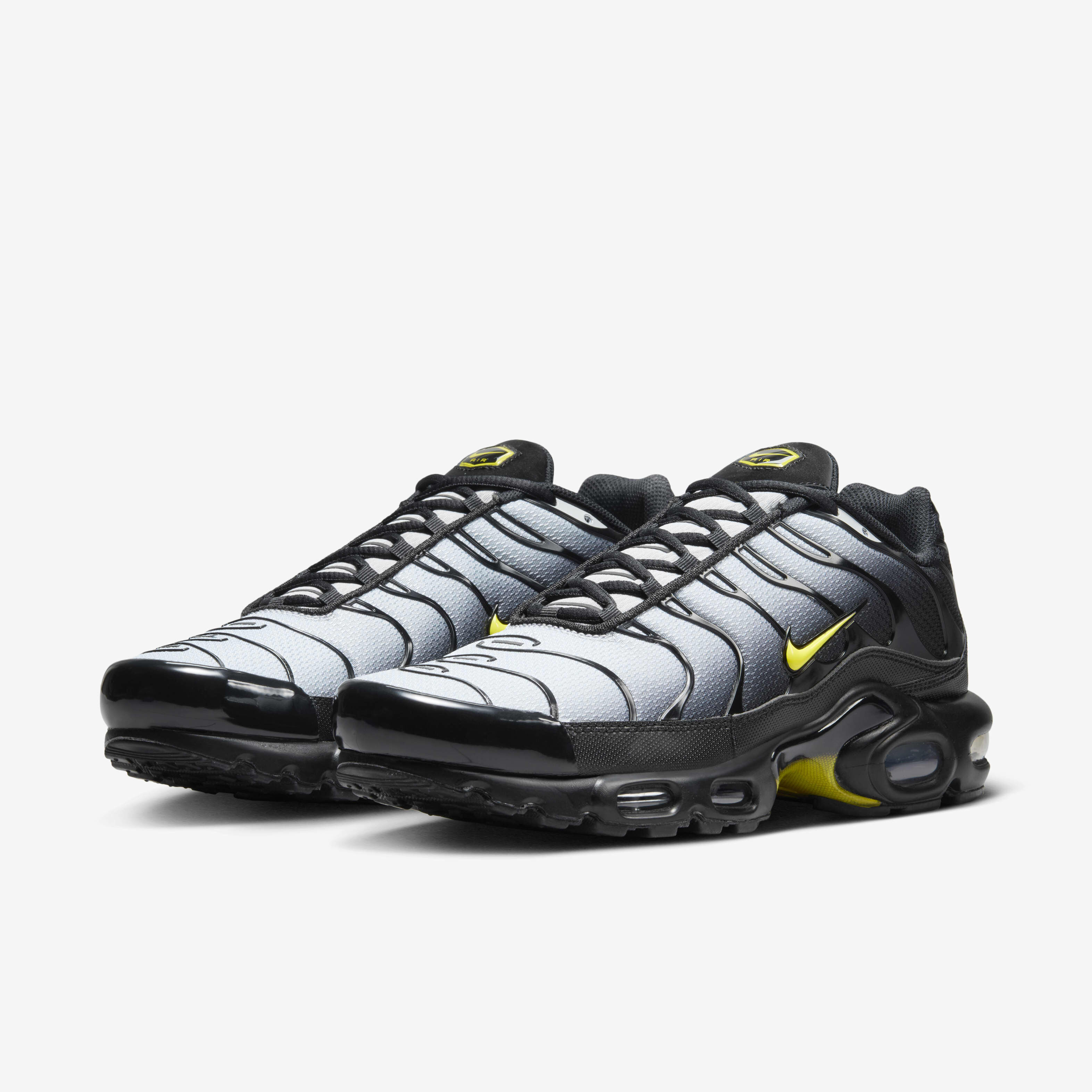 Nike Air Max Plus image number 4