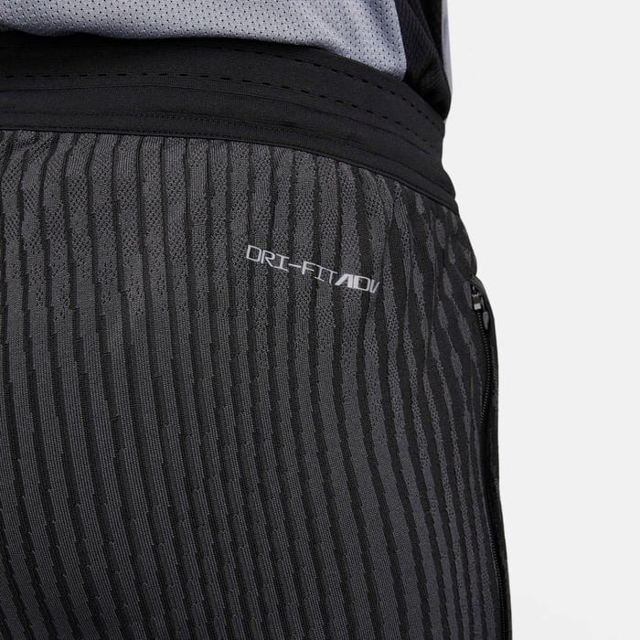 Nike Strike Elite image number 4 Nike Strike Elite image number 4