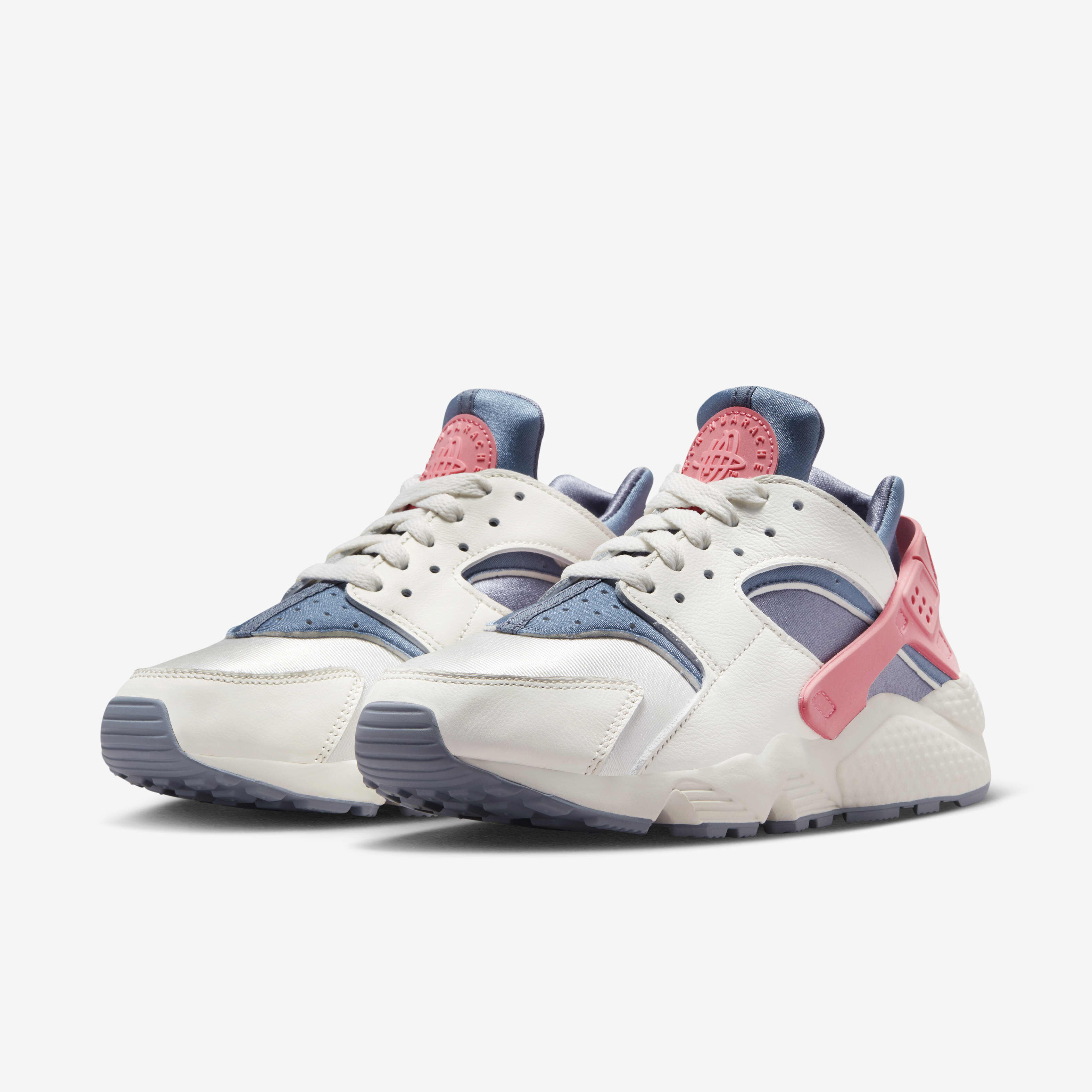 Nike Air Huarache image number 4