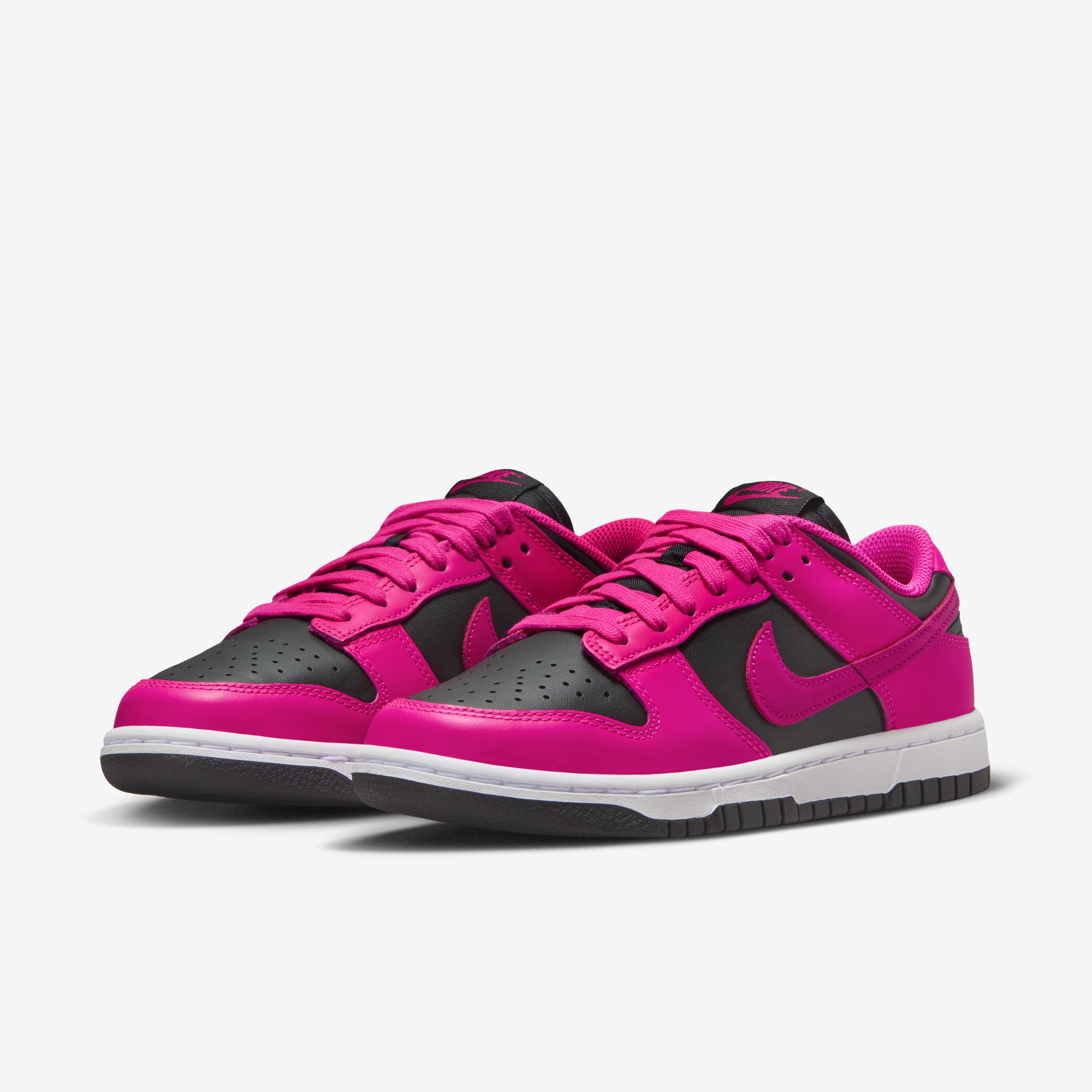 Nike Dunk Low image number 4