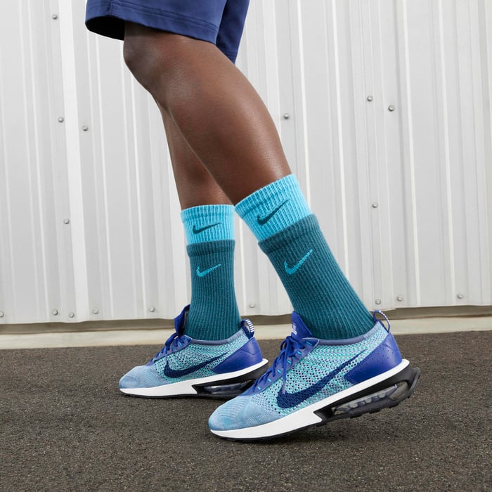 Nike Air Max Flyknit Racer image number 9 Nike Air Max Flyknit Racer image number 9
