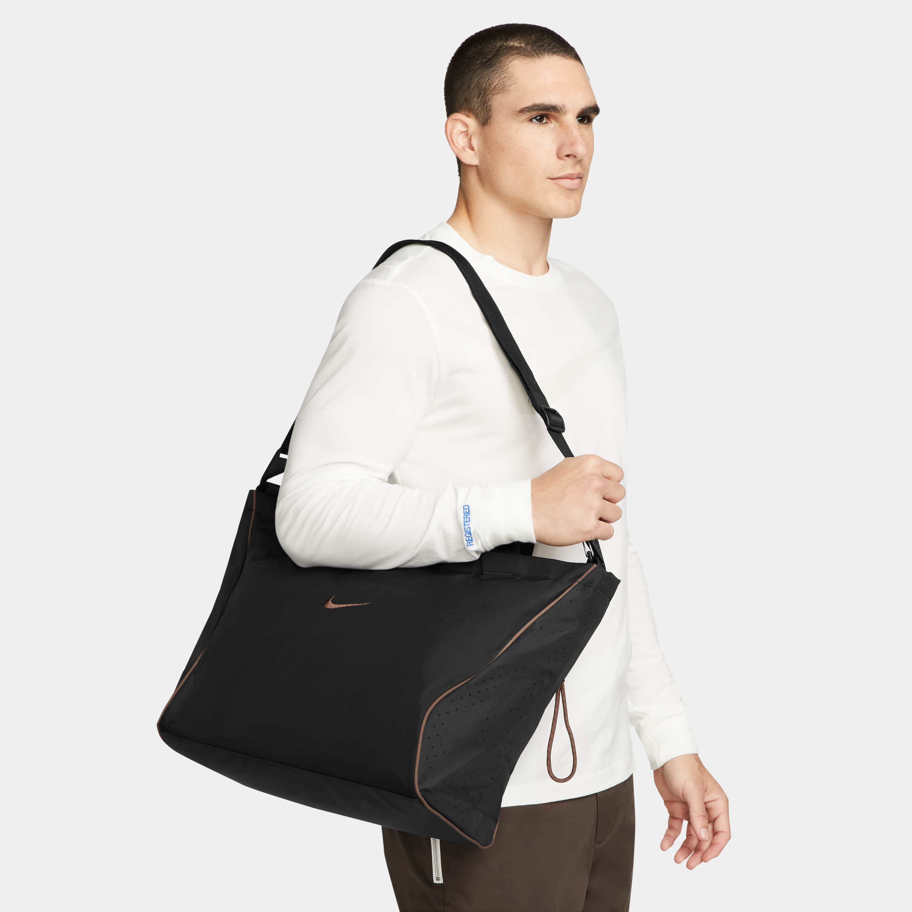 Buy Nike Sportswear Essentials Tote Bag (26L) - Black/Black