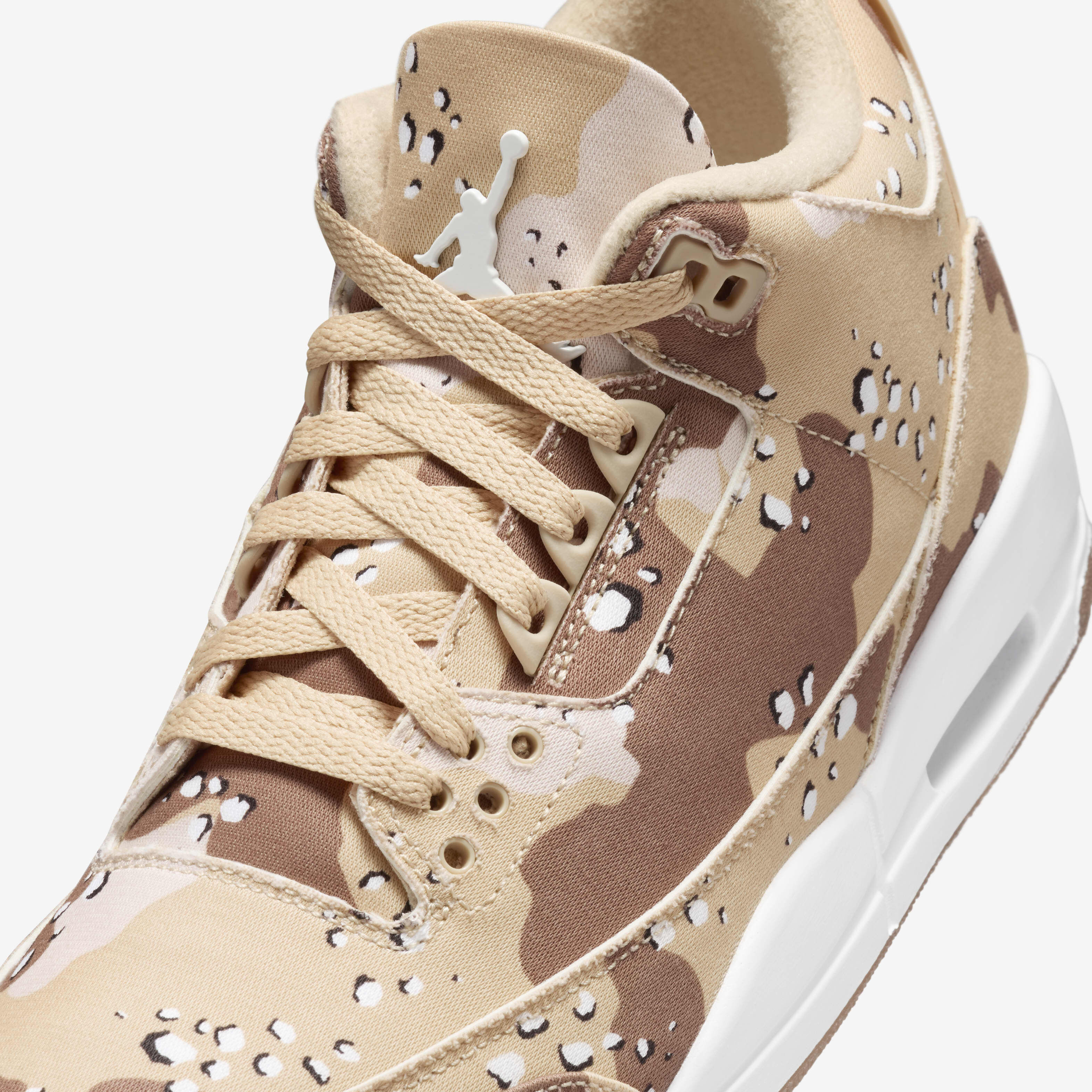 Buy Air Jordan 3 Retro Tex Desert Camo Women s Shoes Dark Driftwood Hemp Velvet Brown Sail Nike Saudi Official