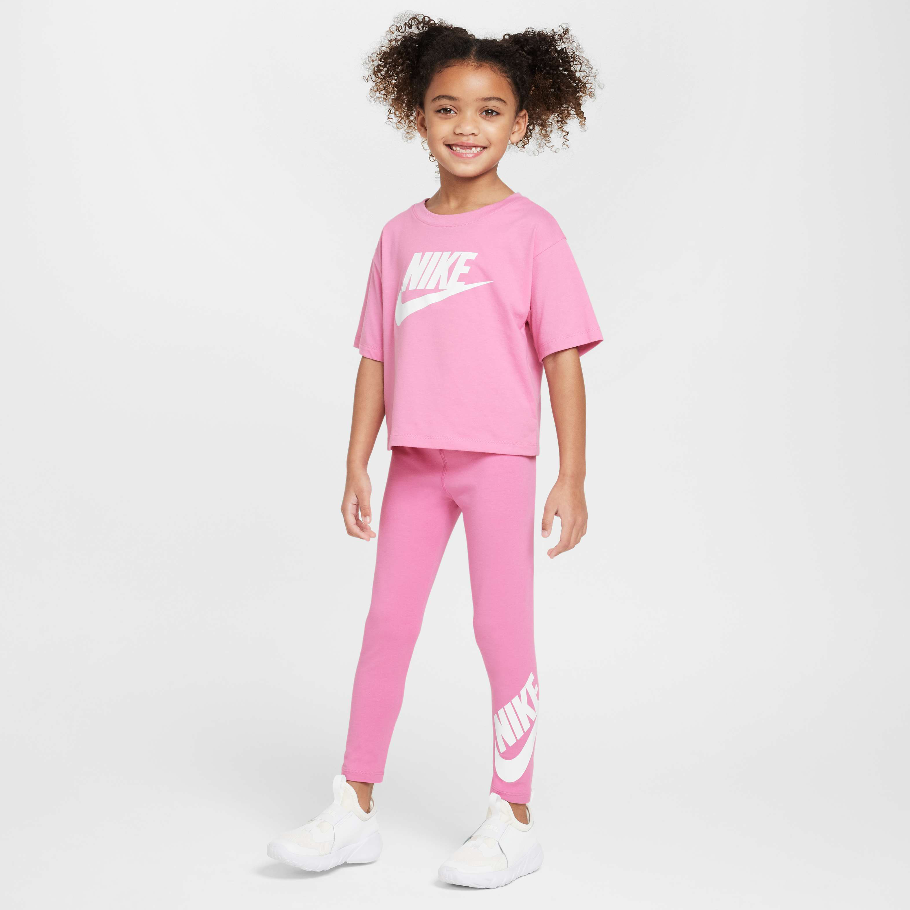 نايكي سبورتسوير كلوب image number 4