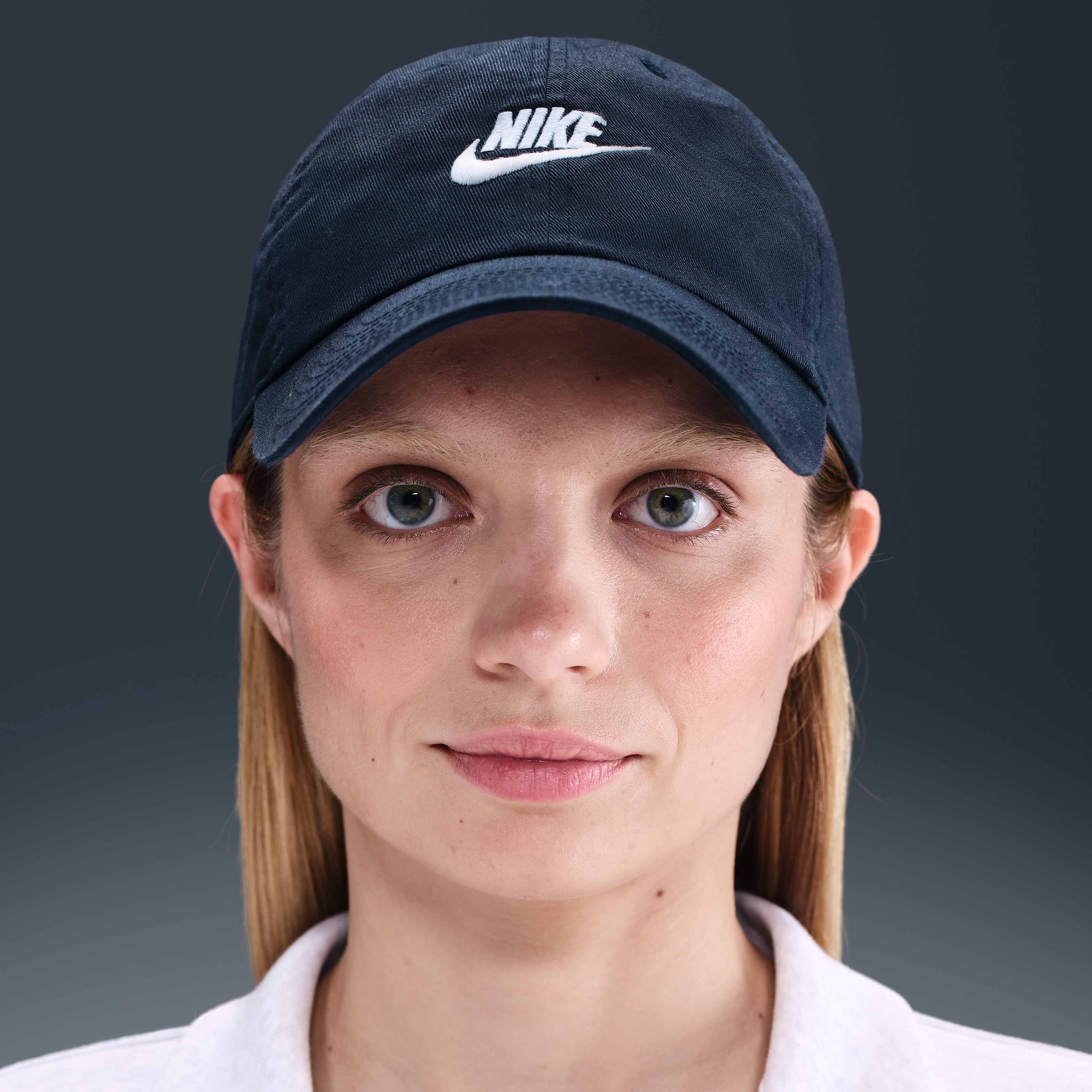 Nike Club image number 2