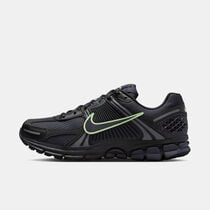 Nike Zoom Vomero 5 SE