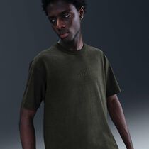 نايكي سبورتسوير بريميوم ايسنشالز