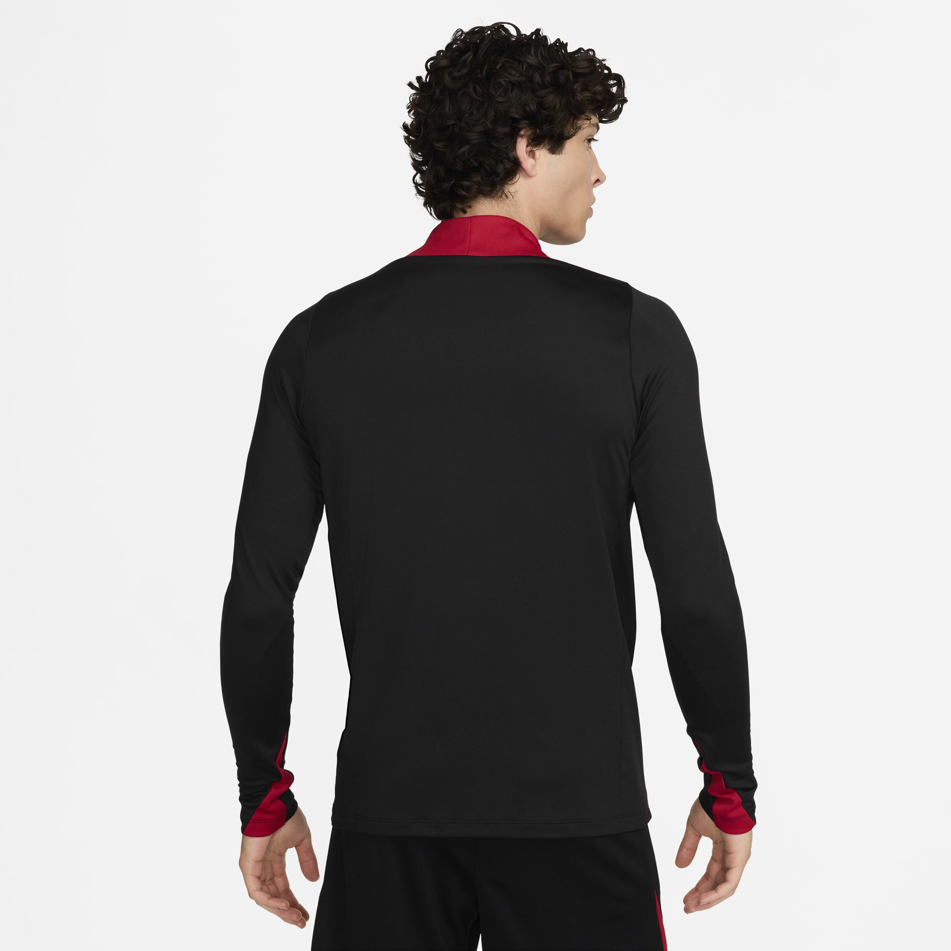 Liverpool FC Nike DRI-FIT ブラックシャツ L 59d8974051f7b27a1de14a4319ae84