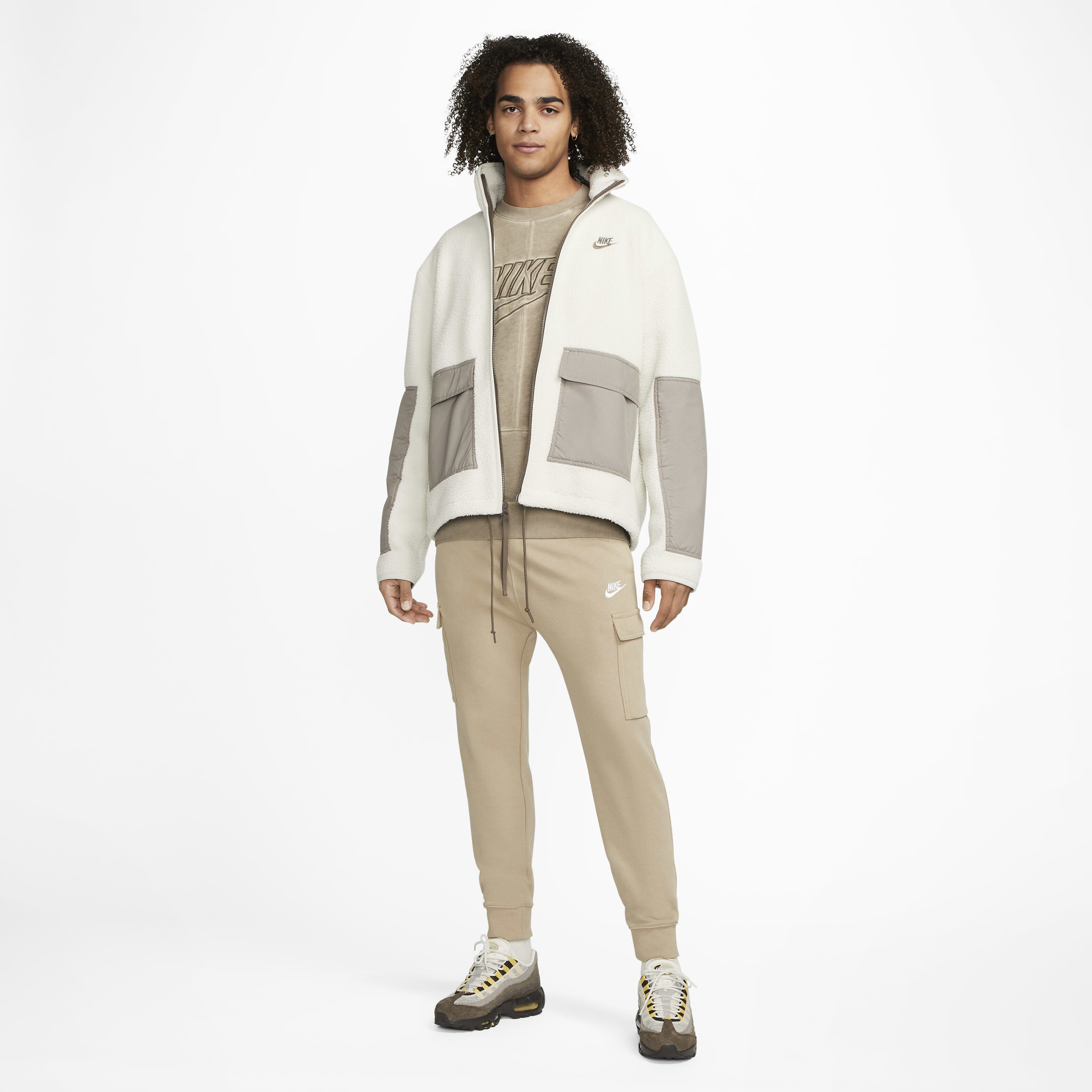 بنطال نايكي سبورتسوير كلوب فرنش تيري image number 5