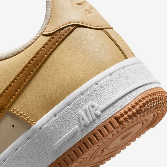 Nike Air Force 1 LV8 image number 7 Nike Air Force 1 LV8 image number 7