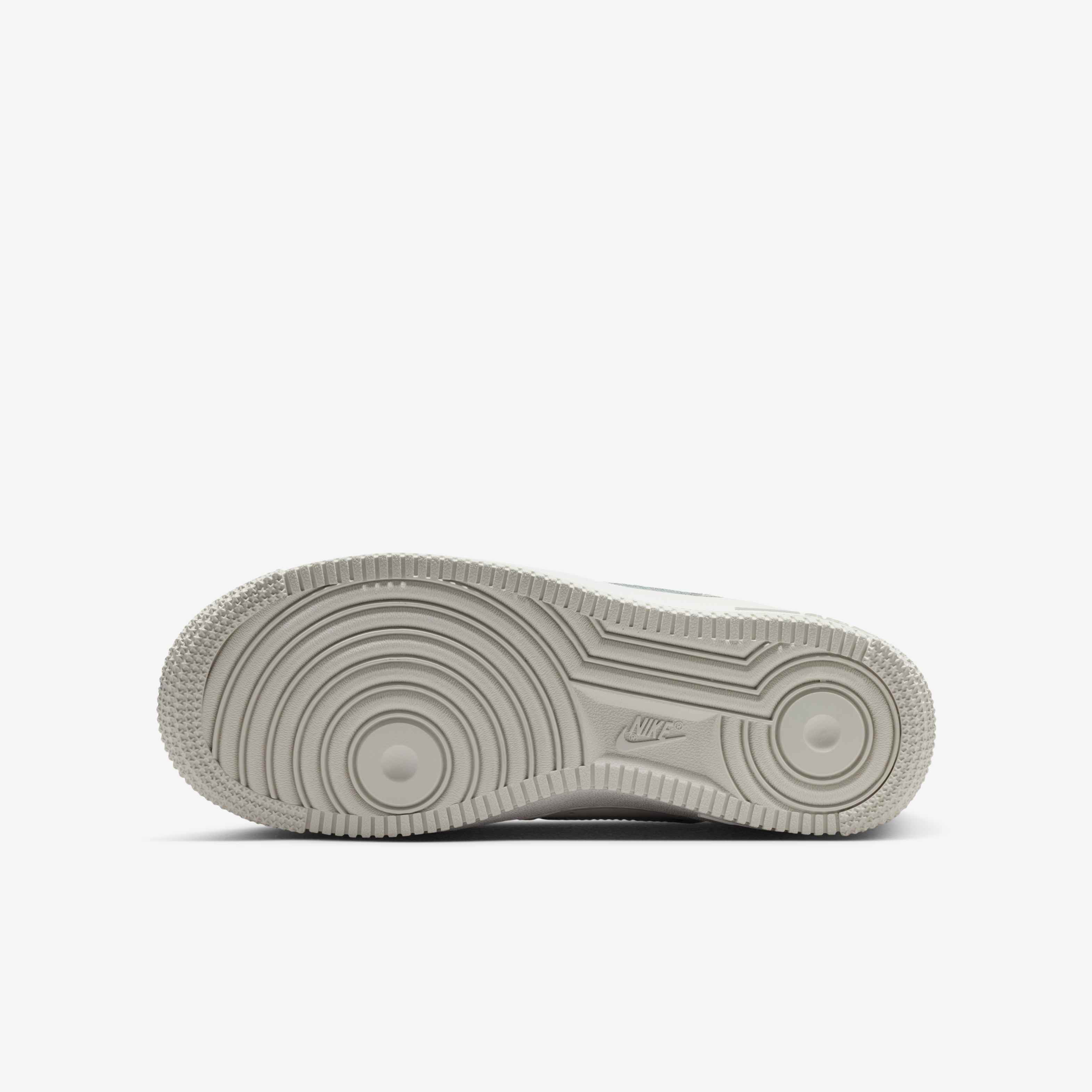 Nike Air Force 1 image number 1