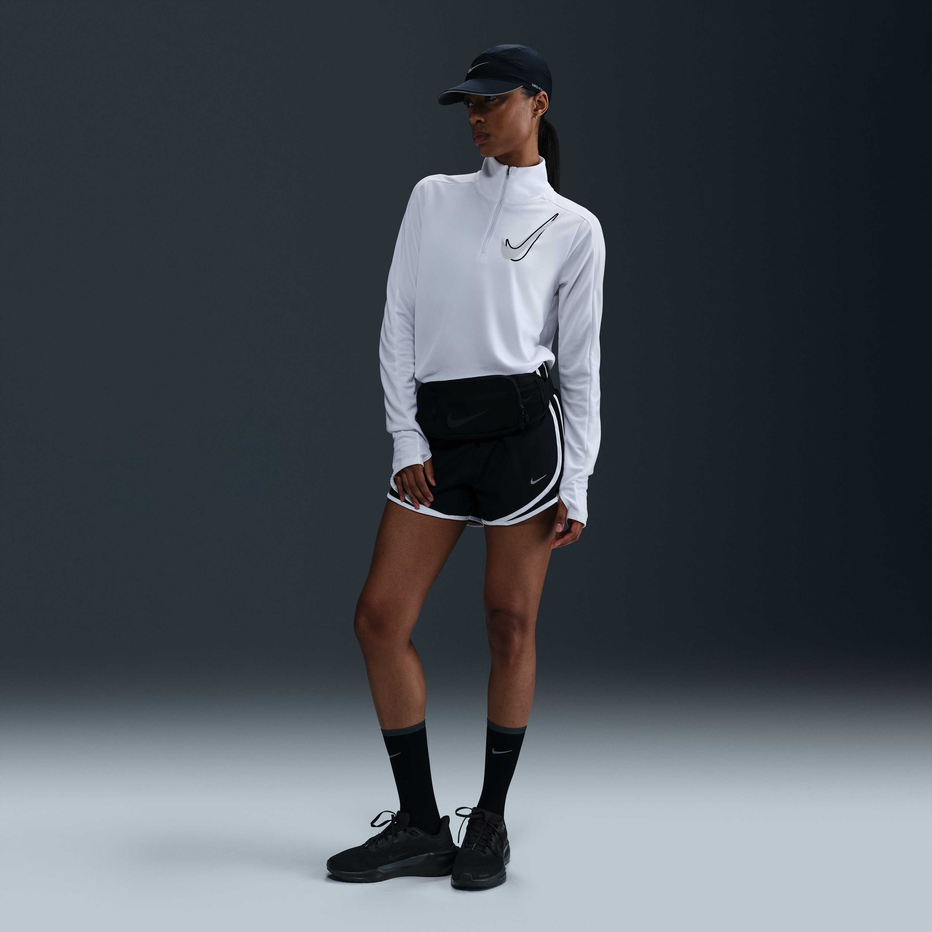 نايكي سووش image number 3