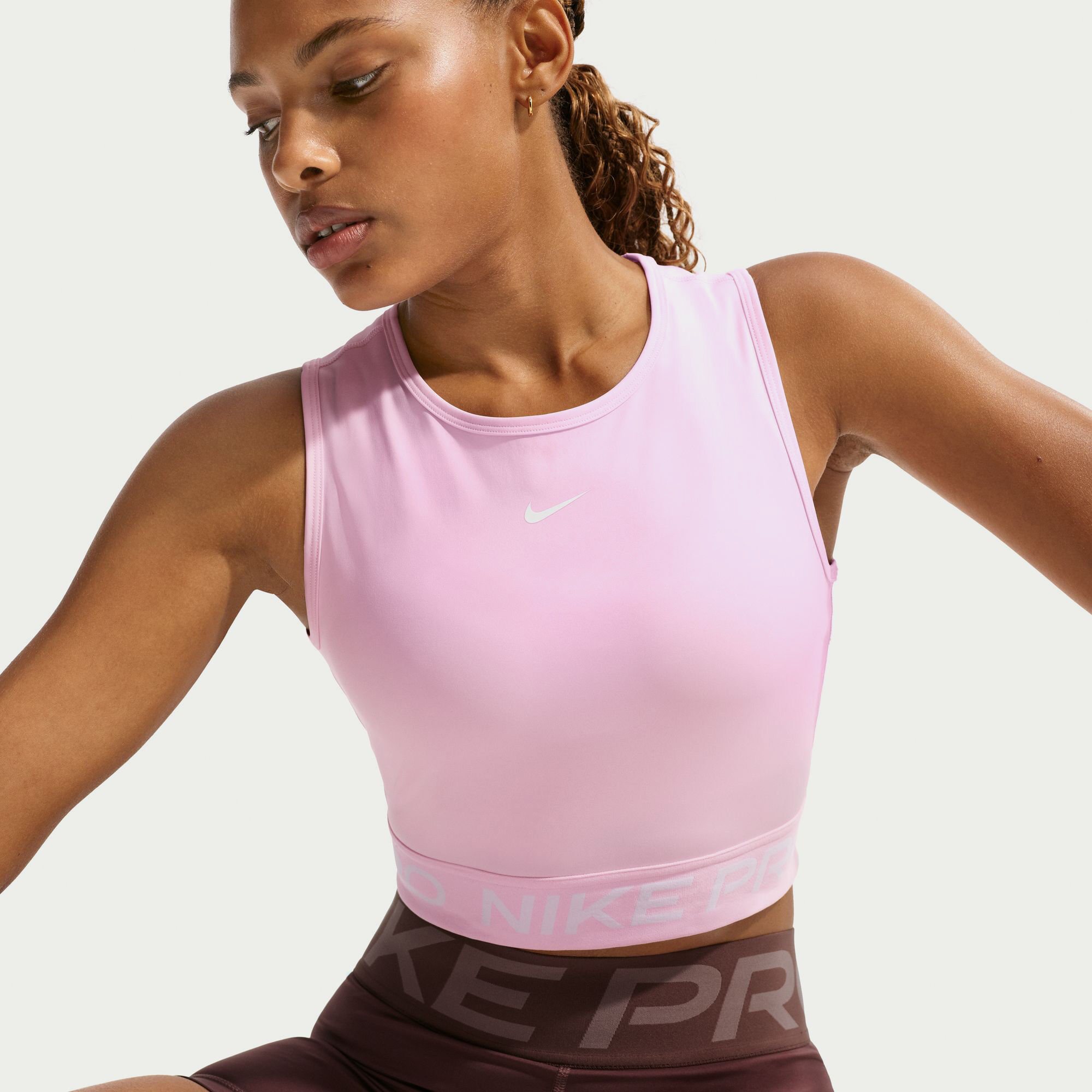 Nike Pro image number 4