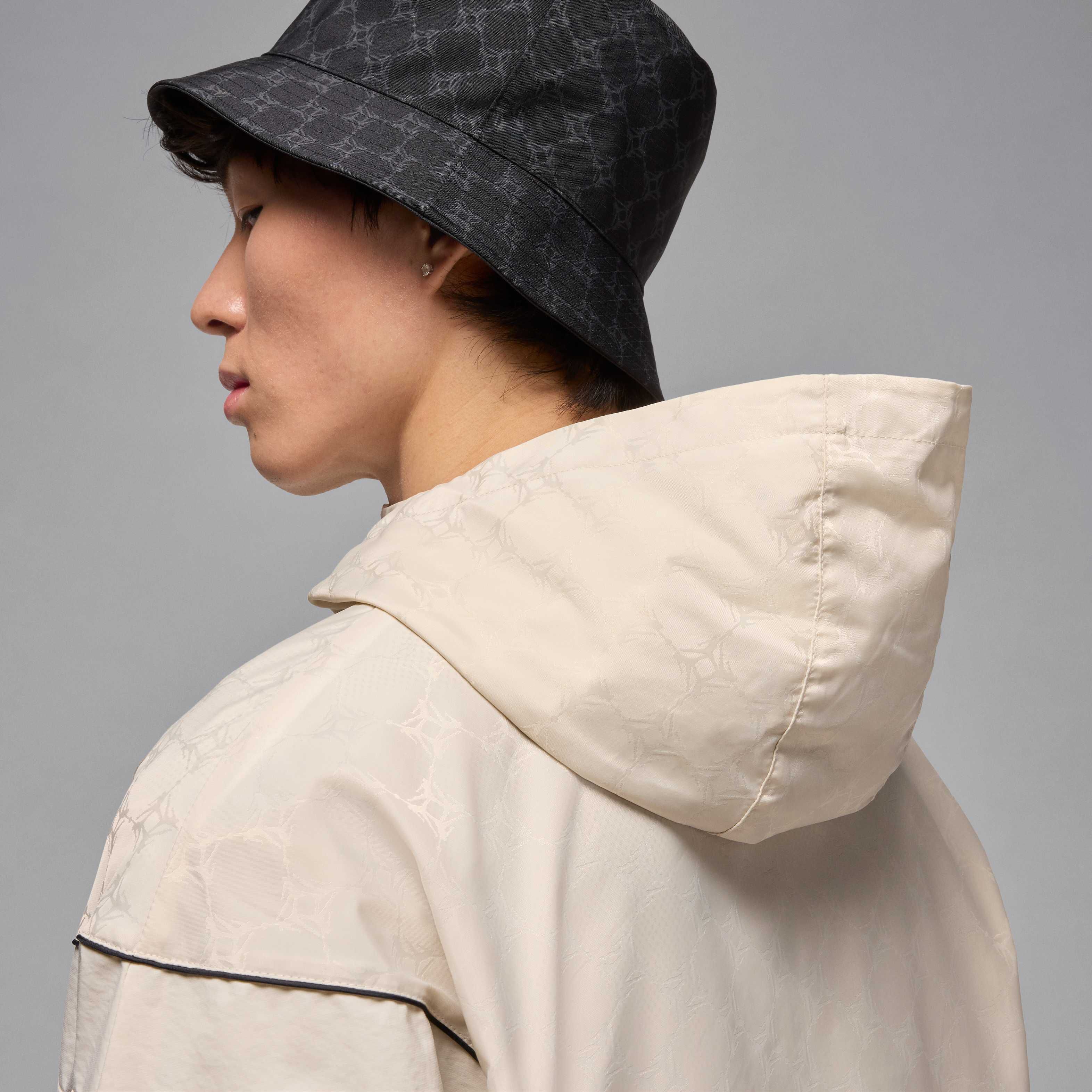 Jordan Brooklyn image number 6