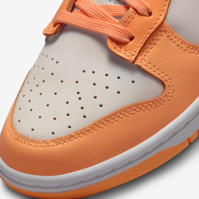 Nike Dunk Low image number 6 Nike Dunk Low image number 6