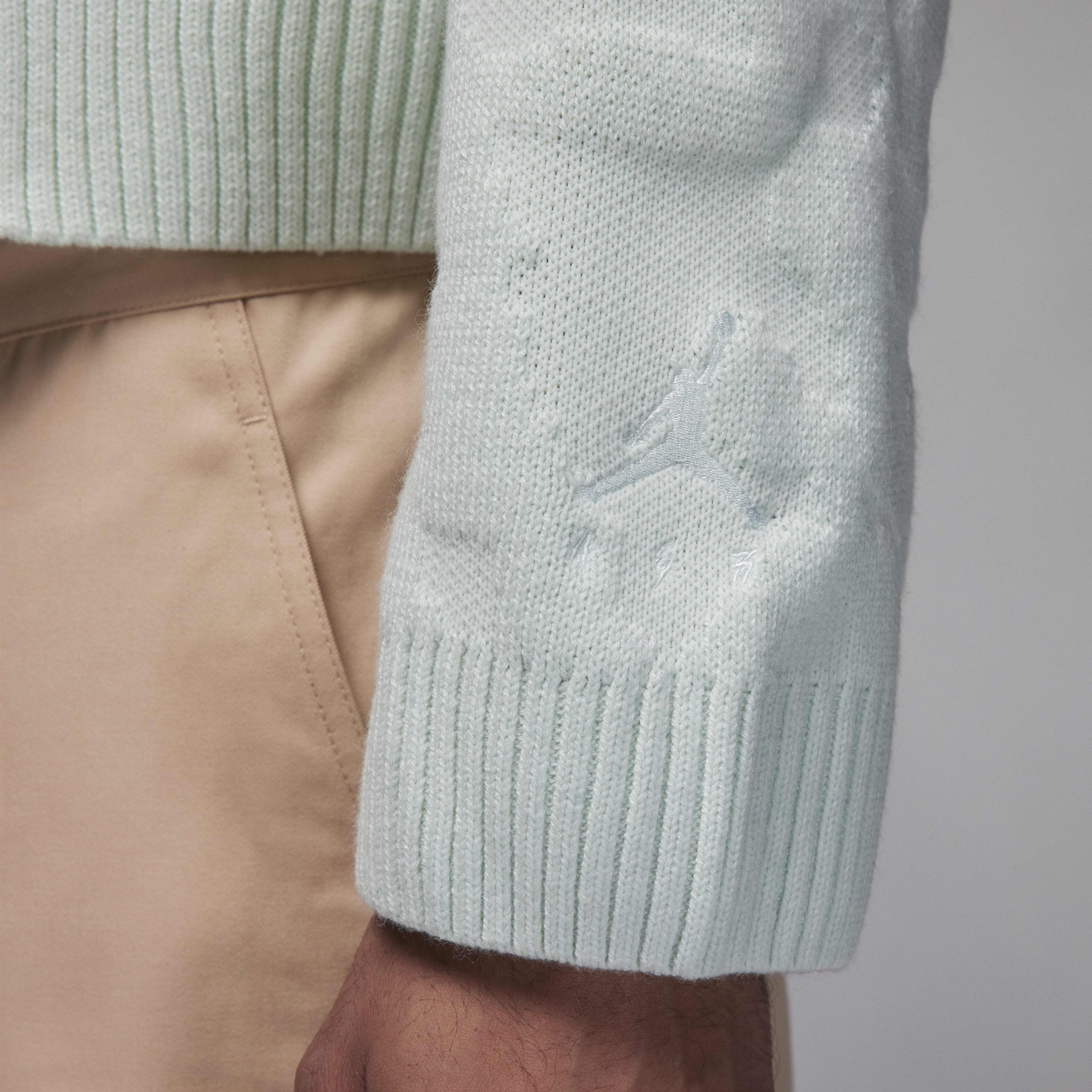 Jordan x J Balvin image number 3