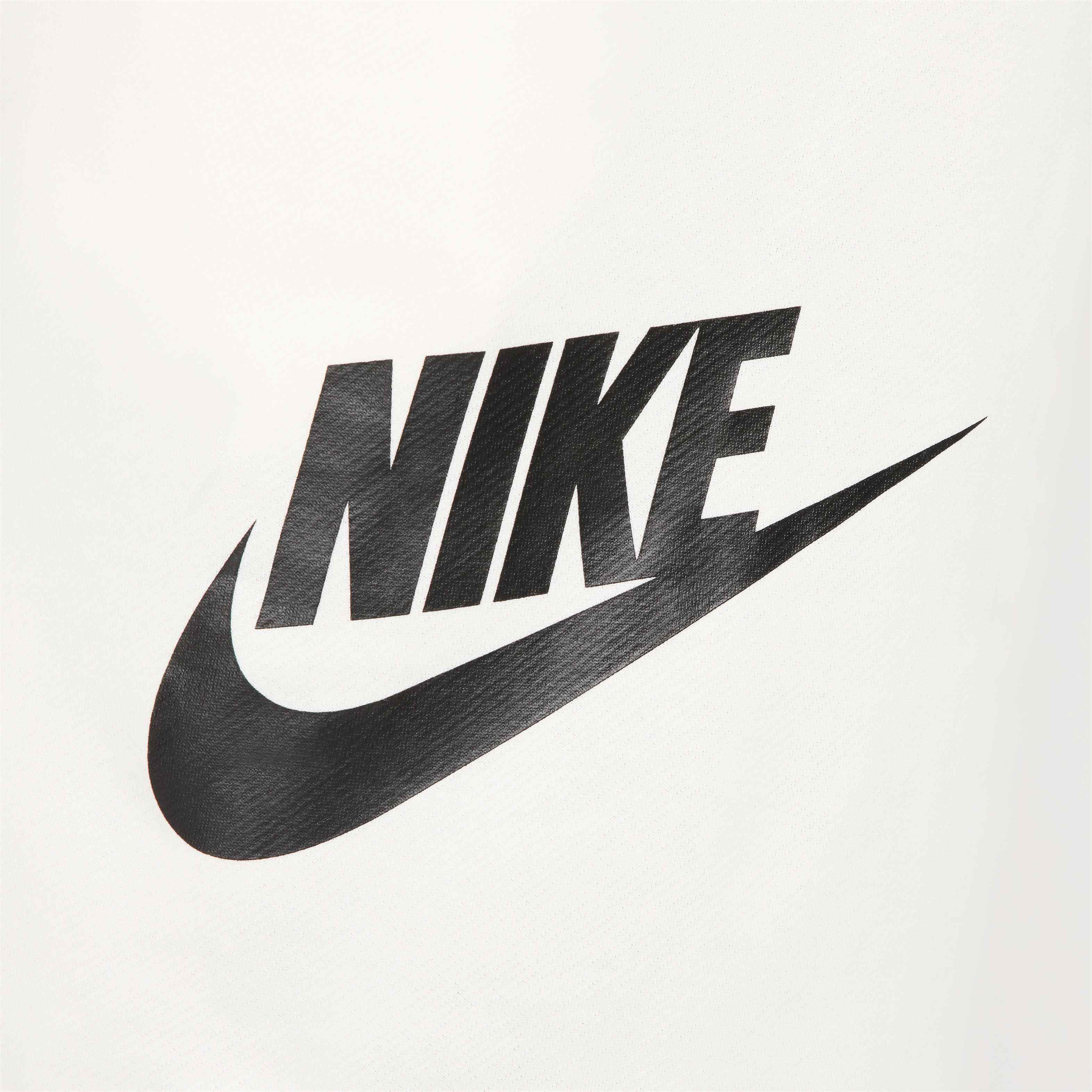 نايكي كلوب image number 11