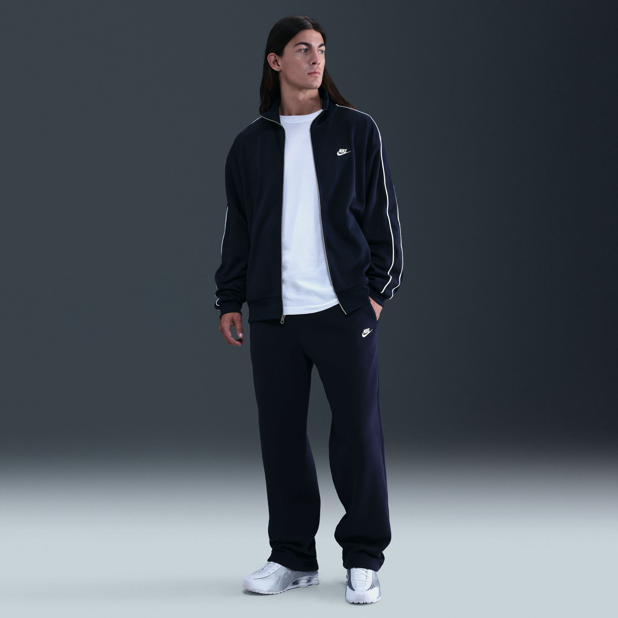 Nike Sportswear Club image number 3