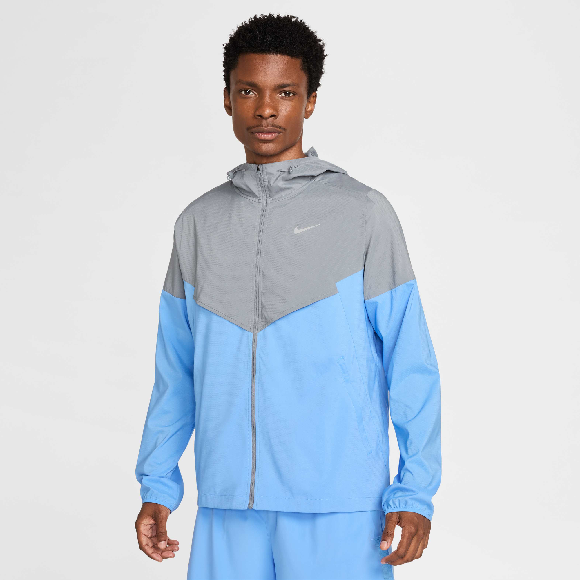 Nike lightweight windrunner new arrivals