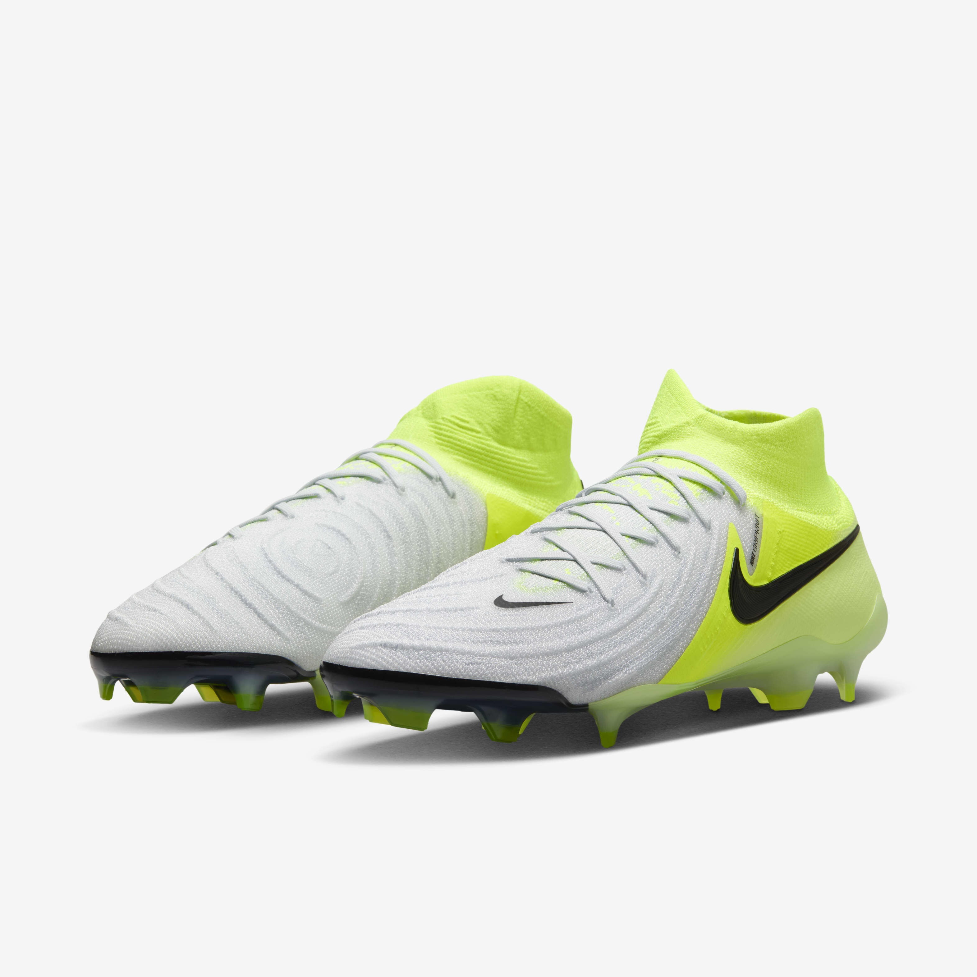 Nike phantom 4 online
