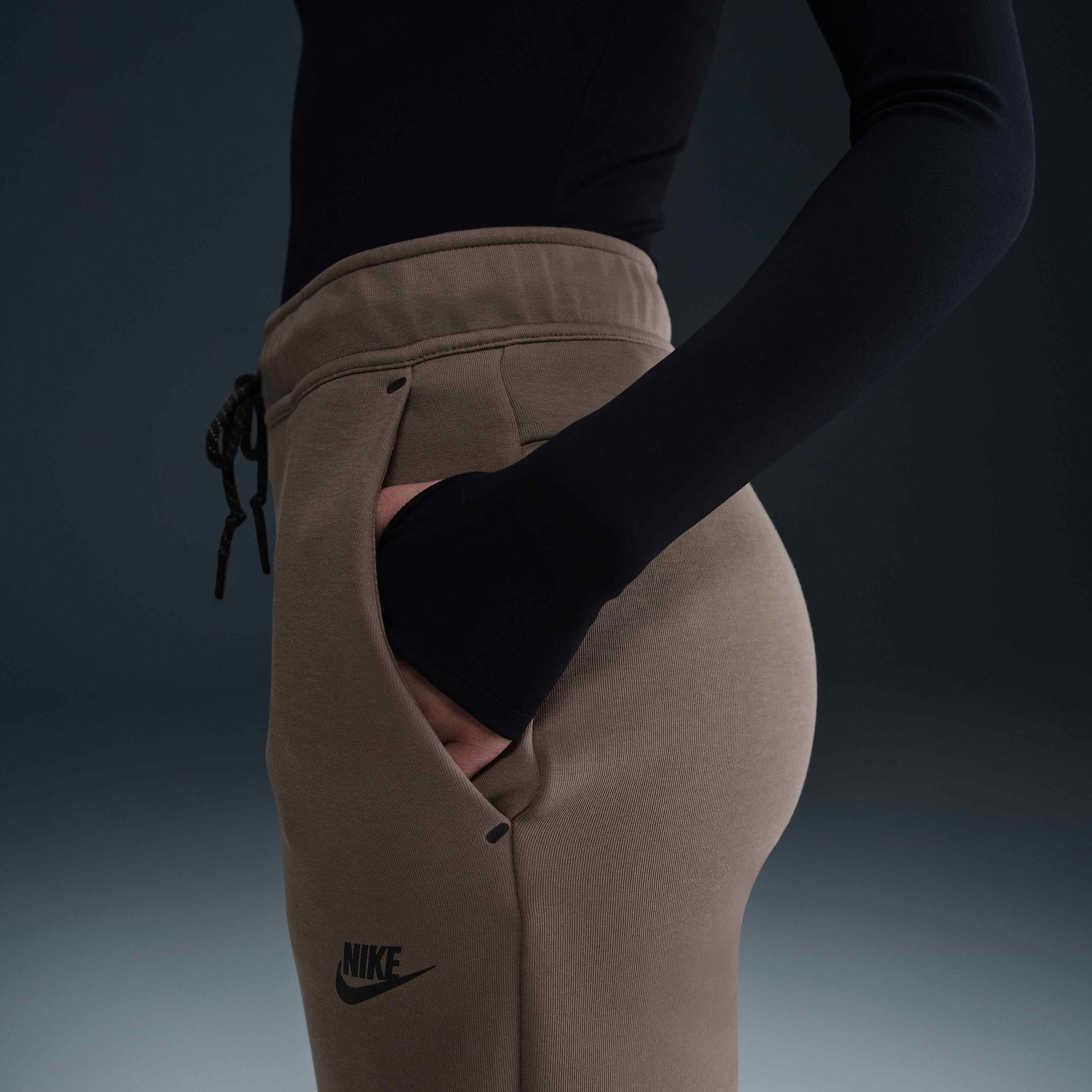 نايكي سبورتسوير تك فليس image number 4