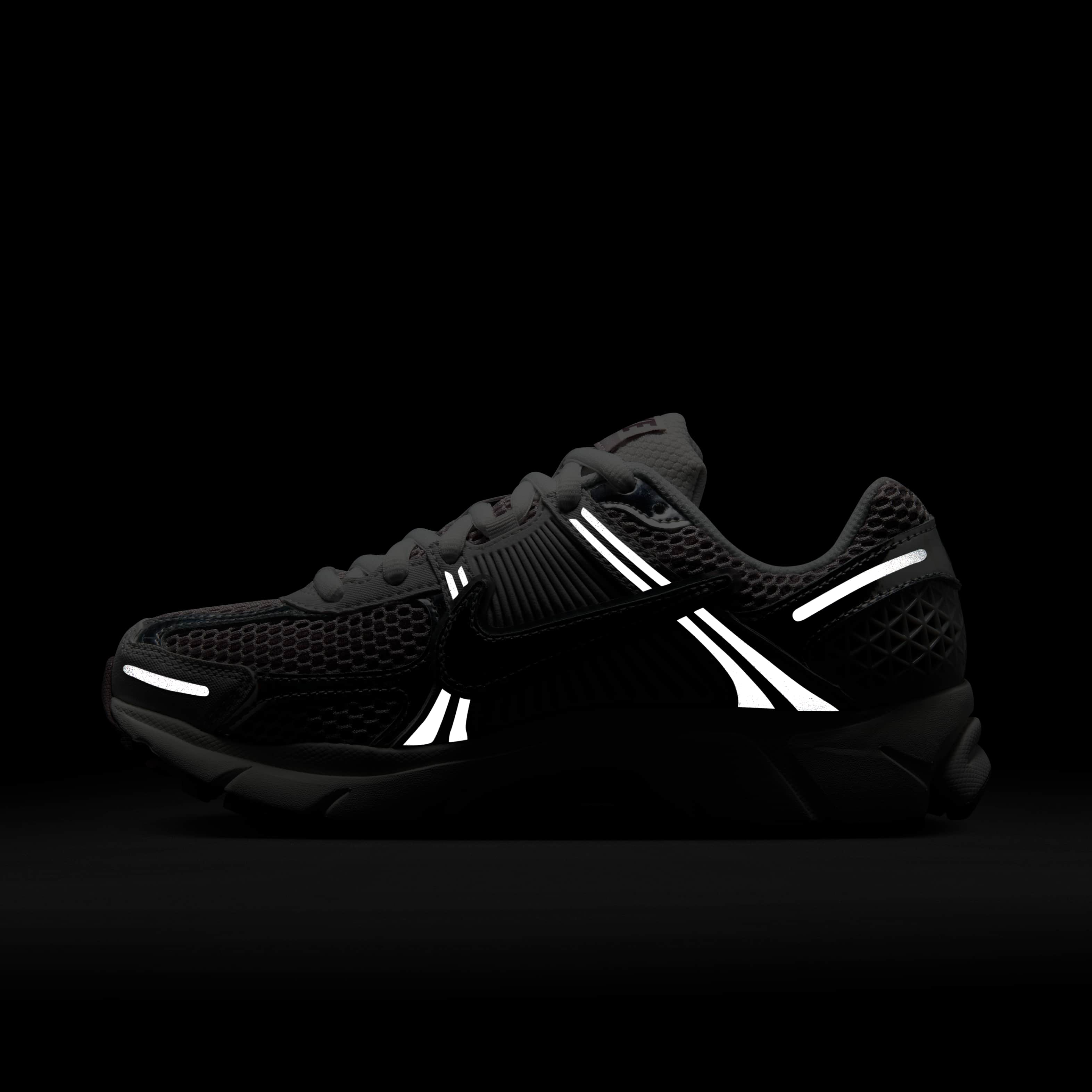 Nike Zoom Vomero 5 image number 10