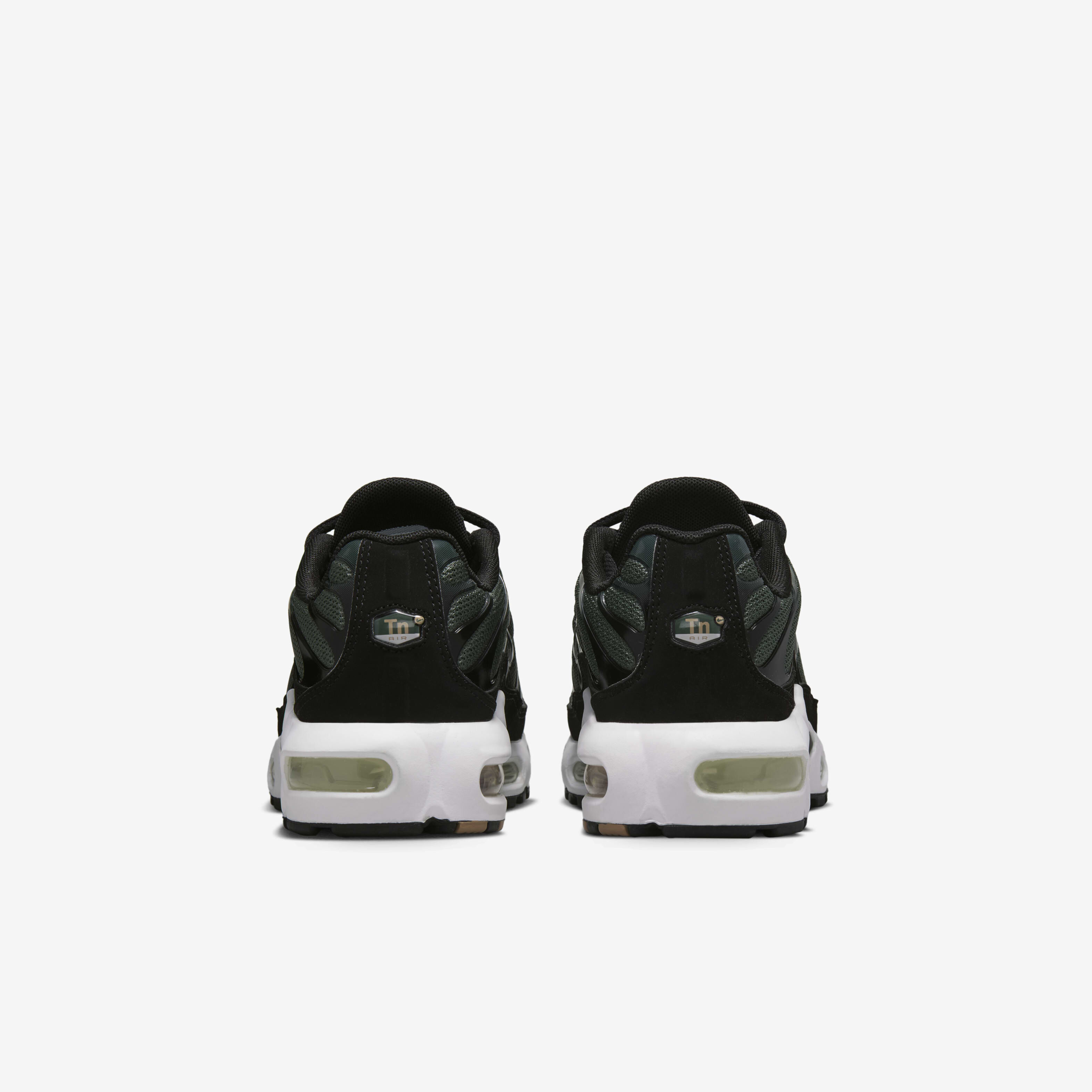 Nike air max plus tn se older kids' shoe sales