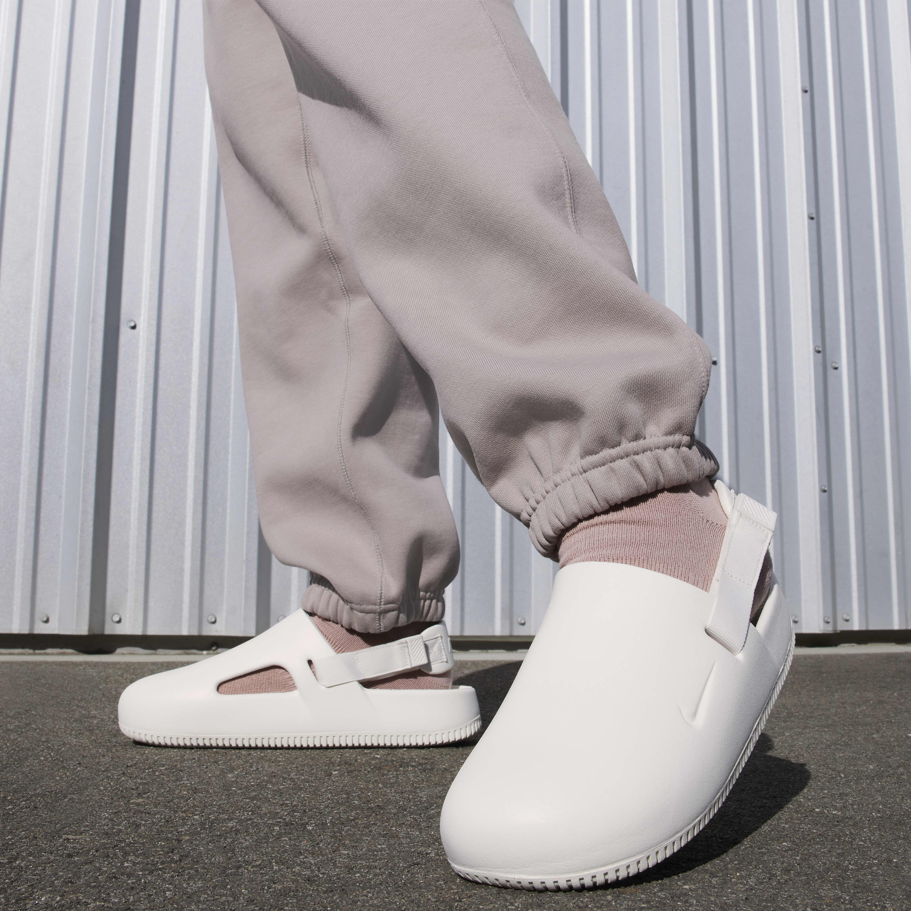 Nike mules clearance