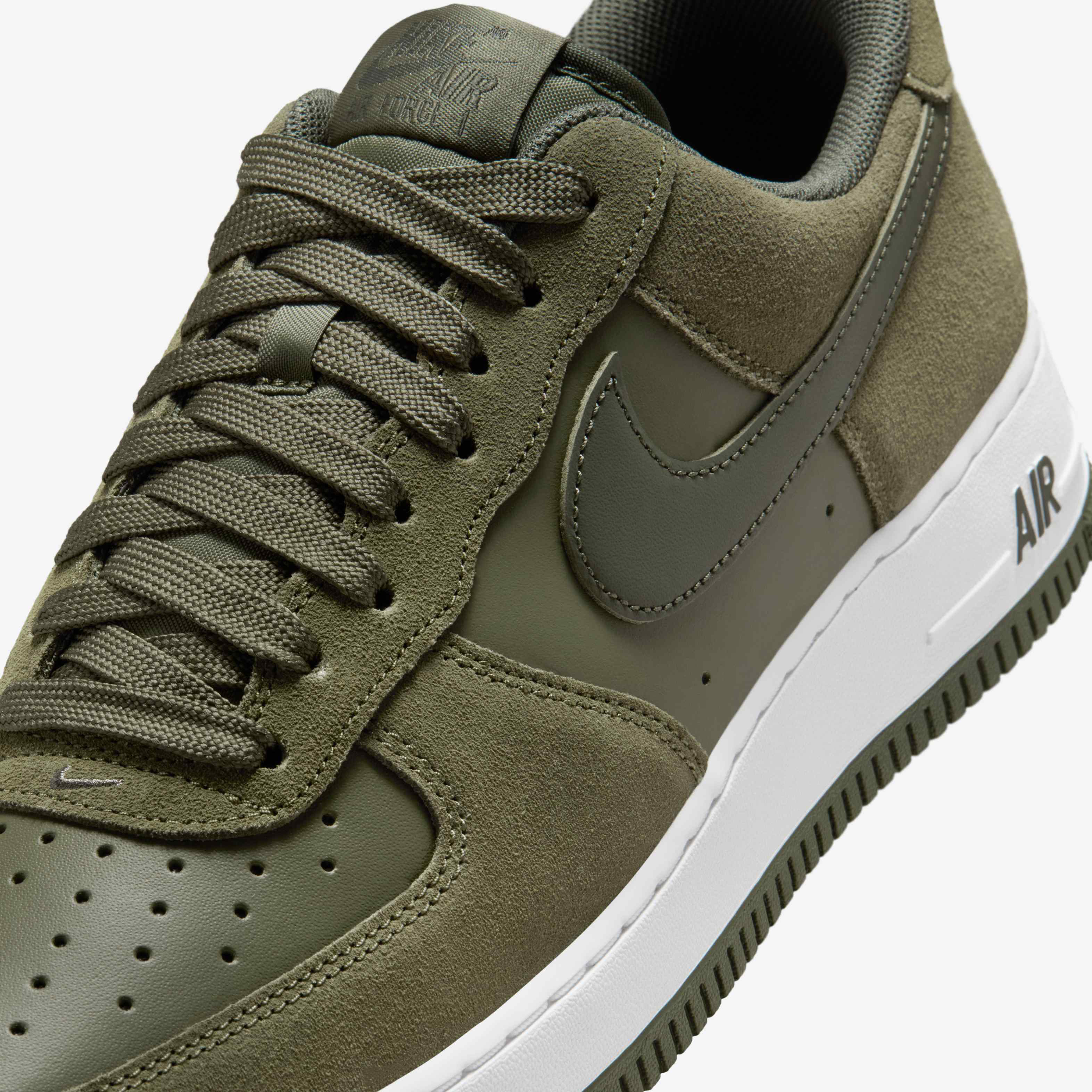 Nike Air Force 1 '07 LV8 image number 6