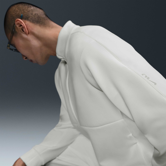 نايكي 24.7 امبوسبلي سوفت image number 2 نايكي 24.7 امبوسبلي سوفت image number 2