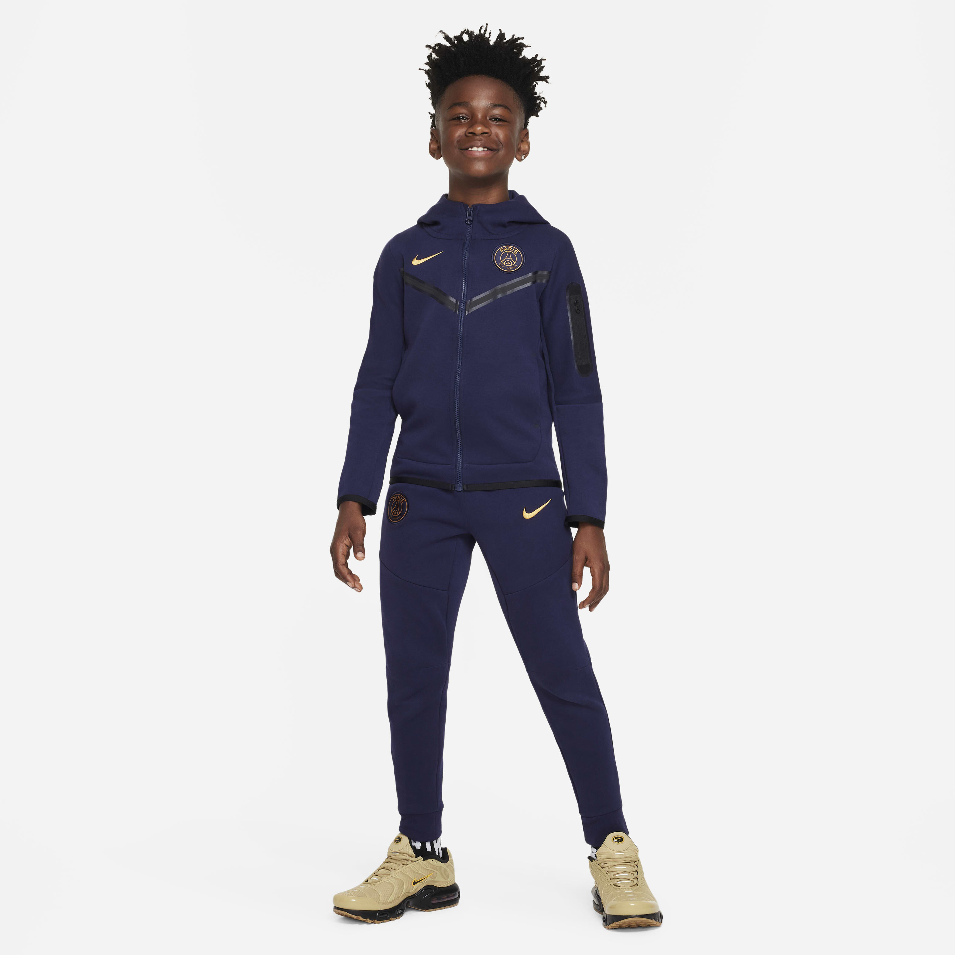 Paris Saint-Germain Tech Fleece image number 4