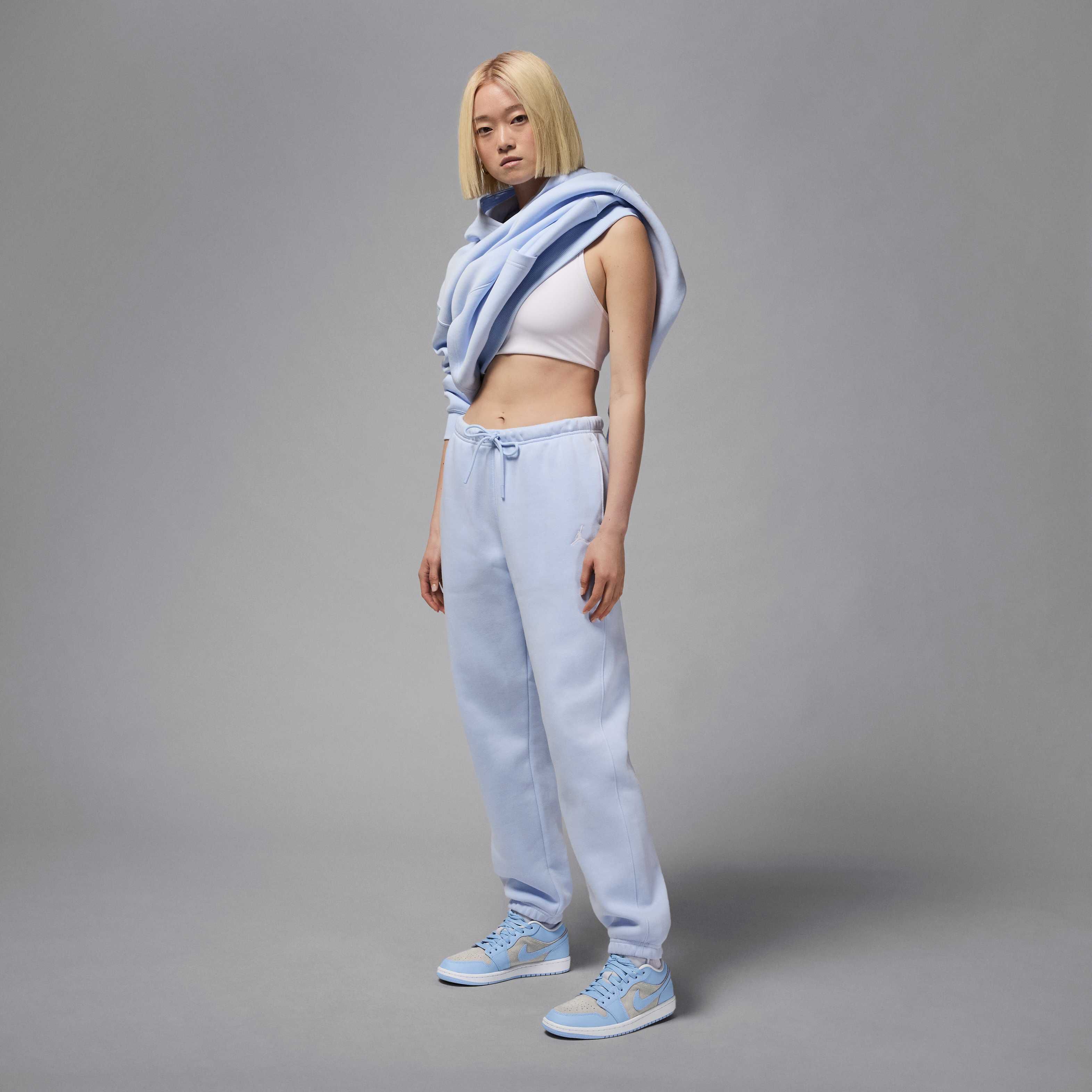 اير جوردن 1 لو image number 8