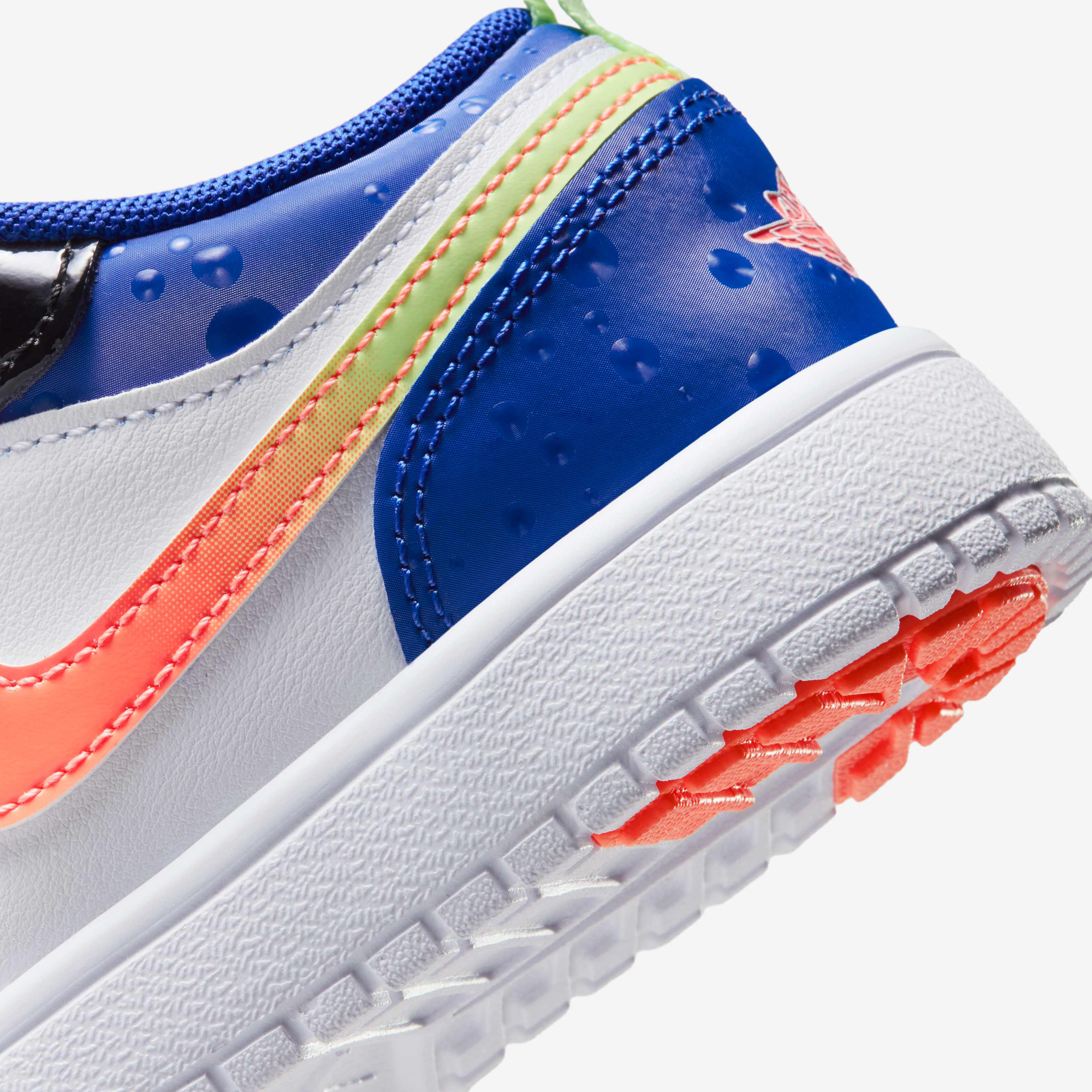 Jordan 1 Low Alt SE image number 7