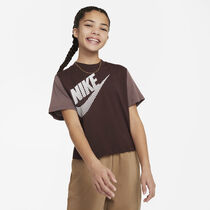 Nike Sportswear Essential