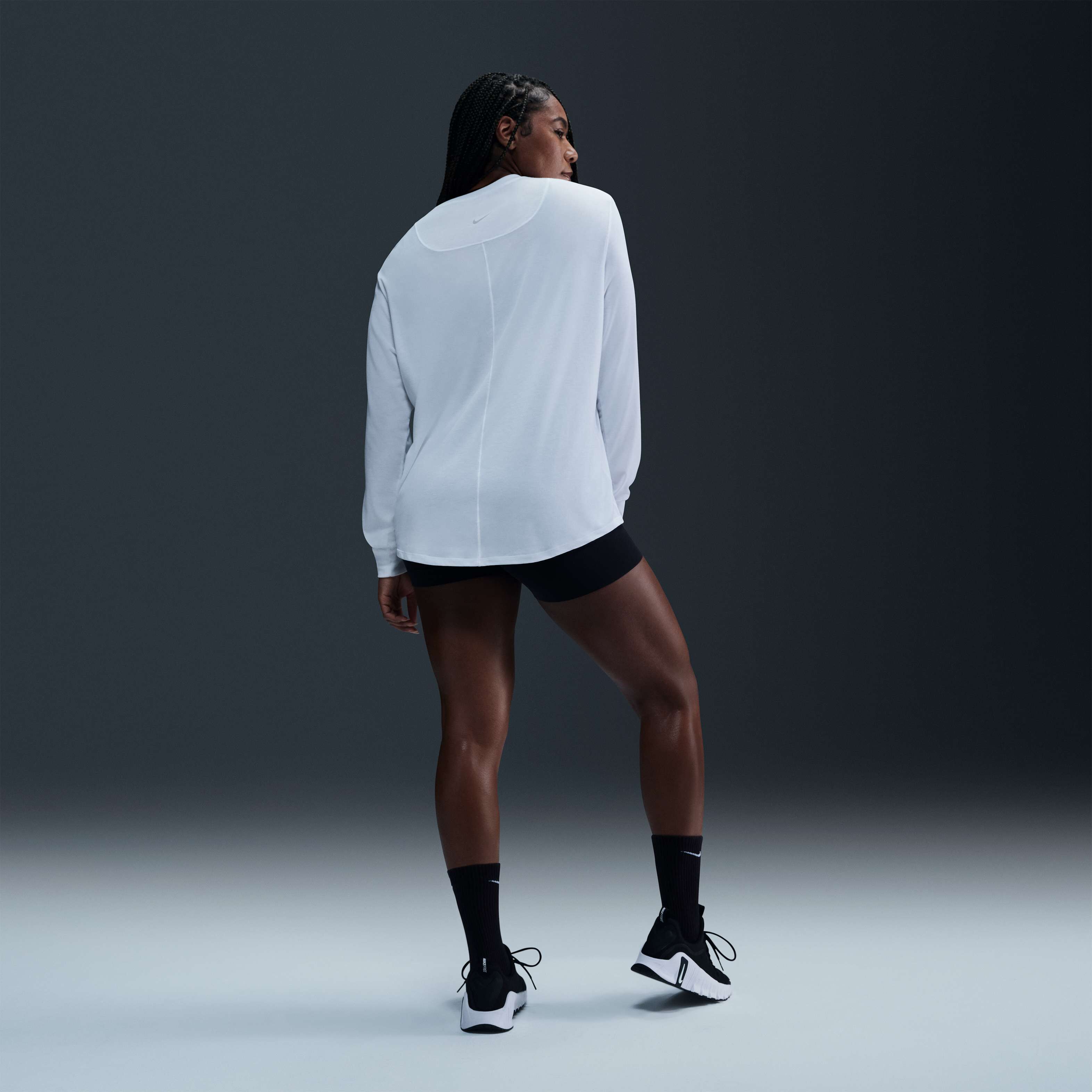 Nike One Relaxed image number 4