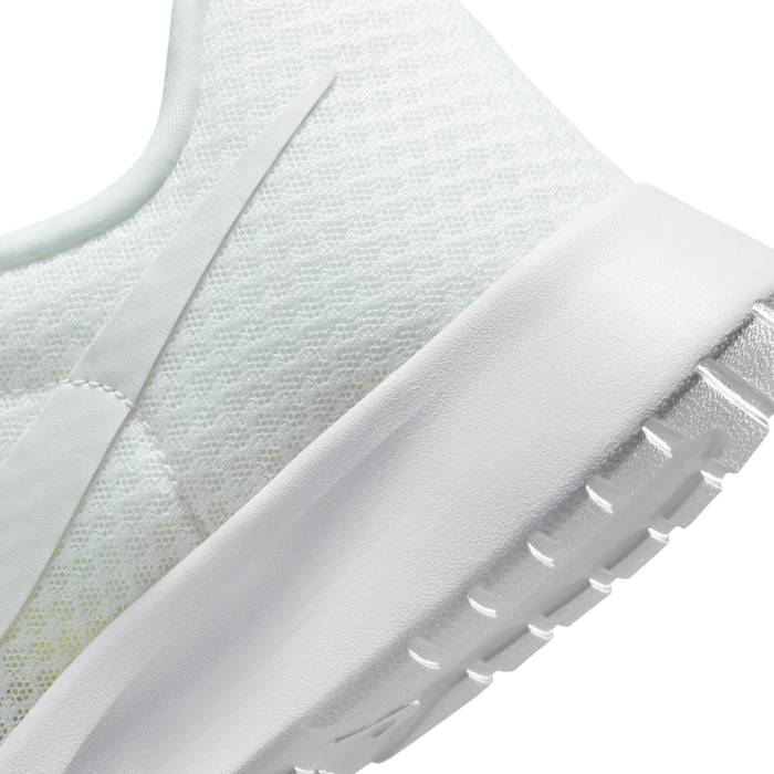 Shop Tanjun EasyOn Men s shoes Nike KSA