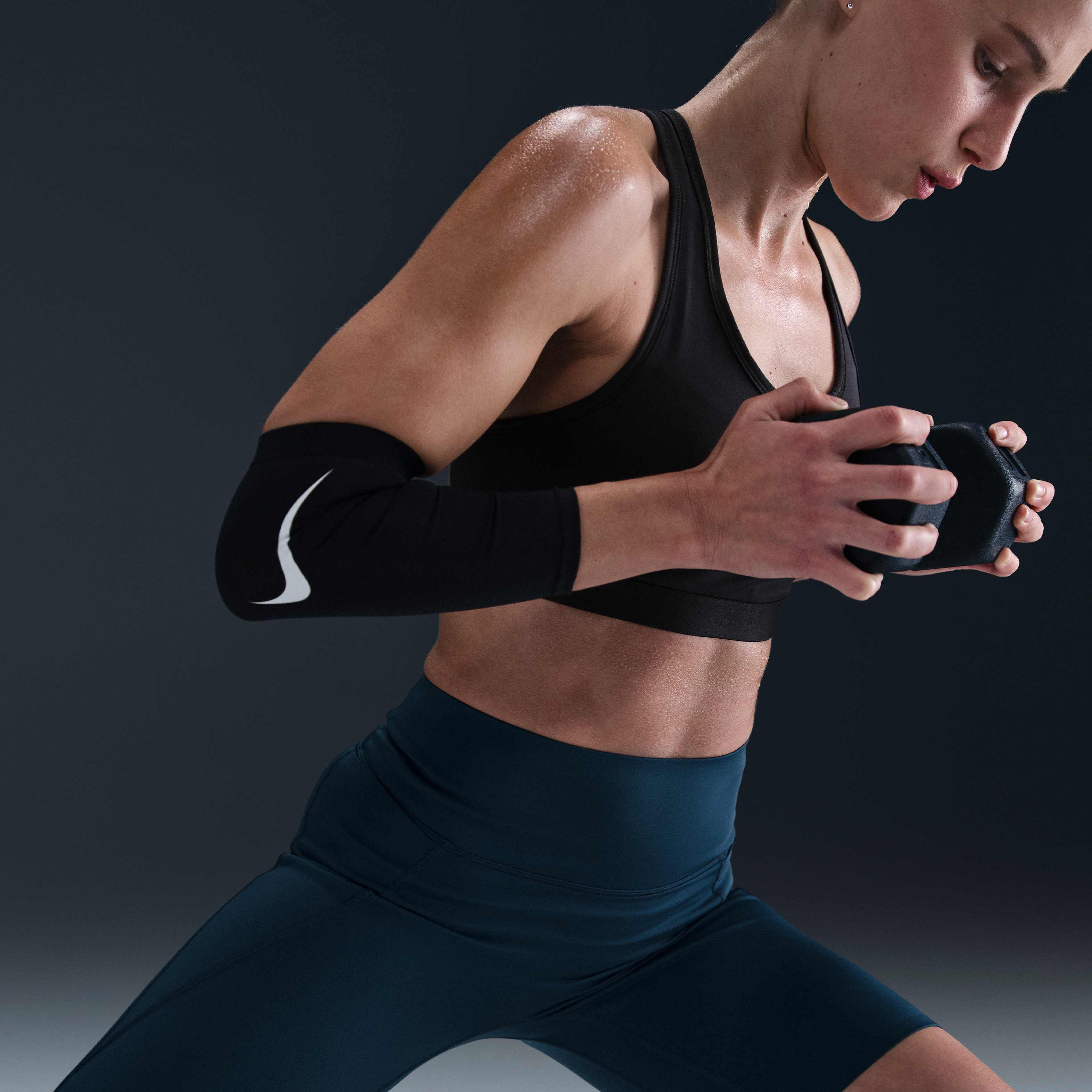 نايكي يونيفيرسا image number 4