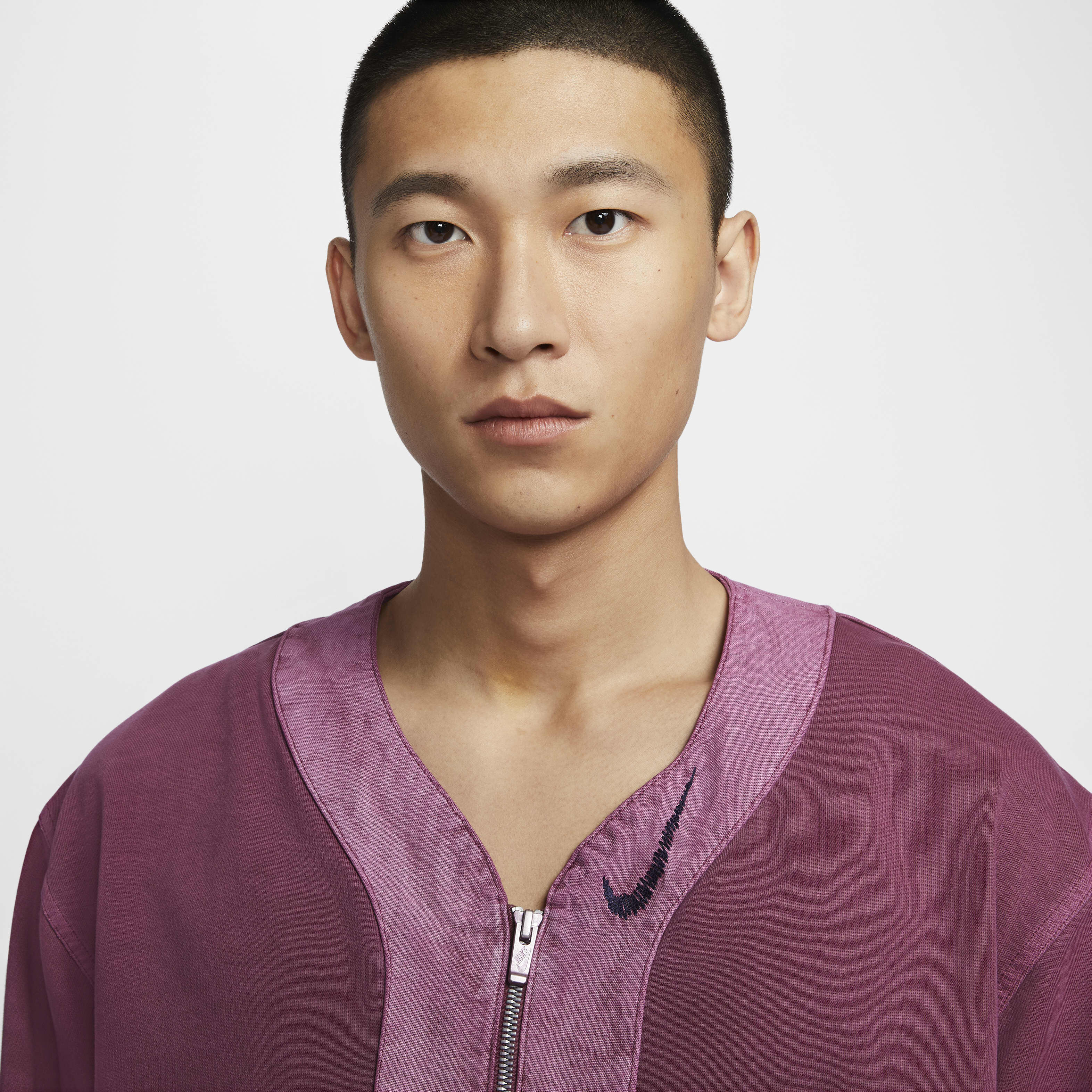 England Sport Essentials+ image number 2