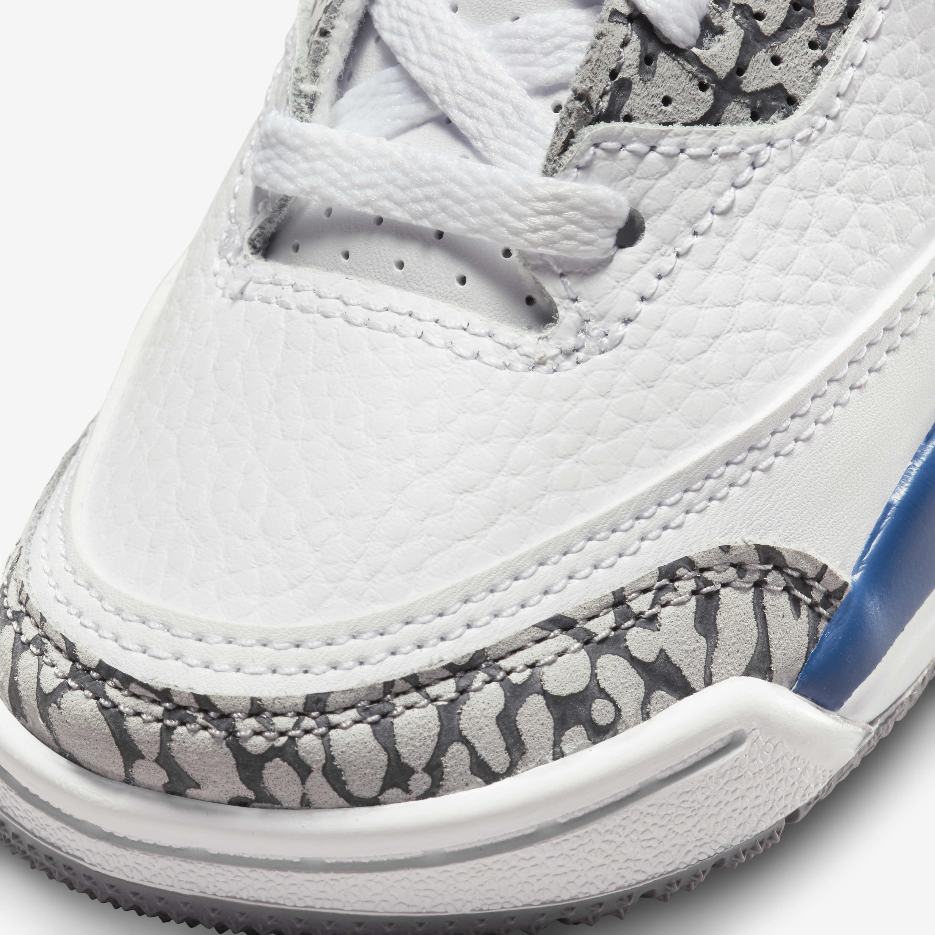 Jordan 3 Retro 'Medium Olive' image number 6