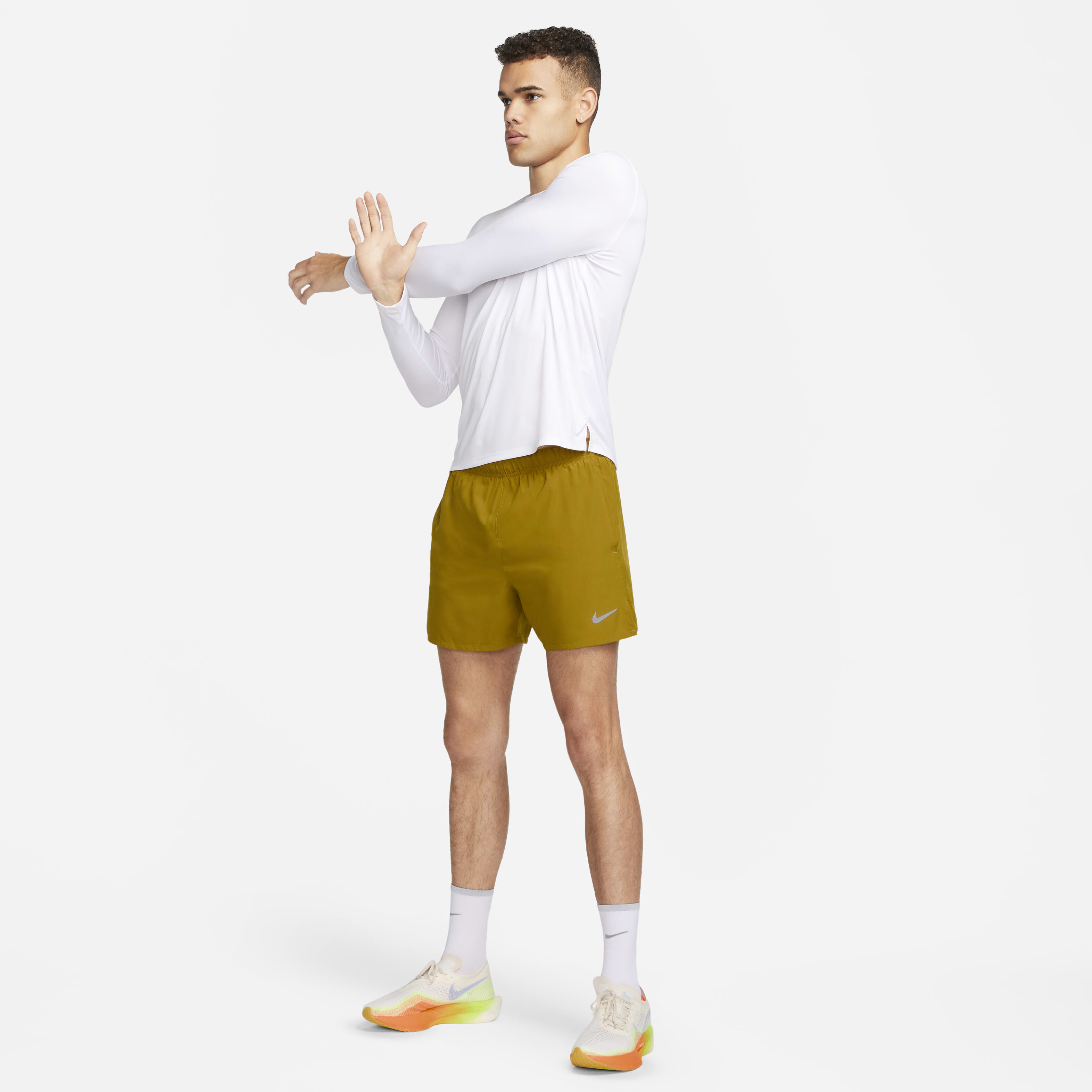 نايكي تشالنجر image number 7