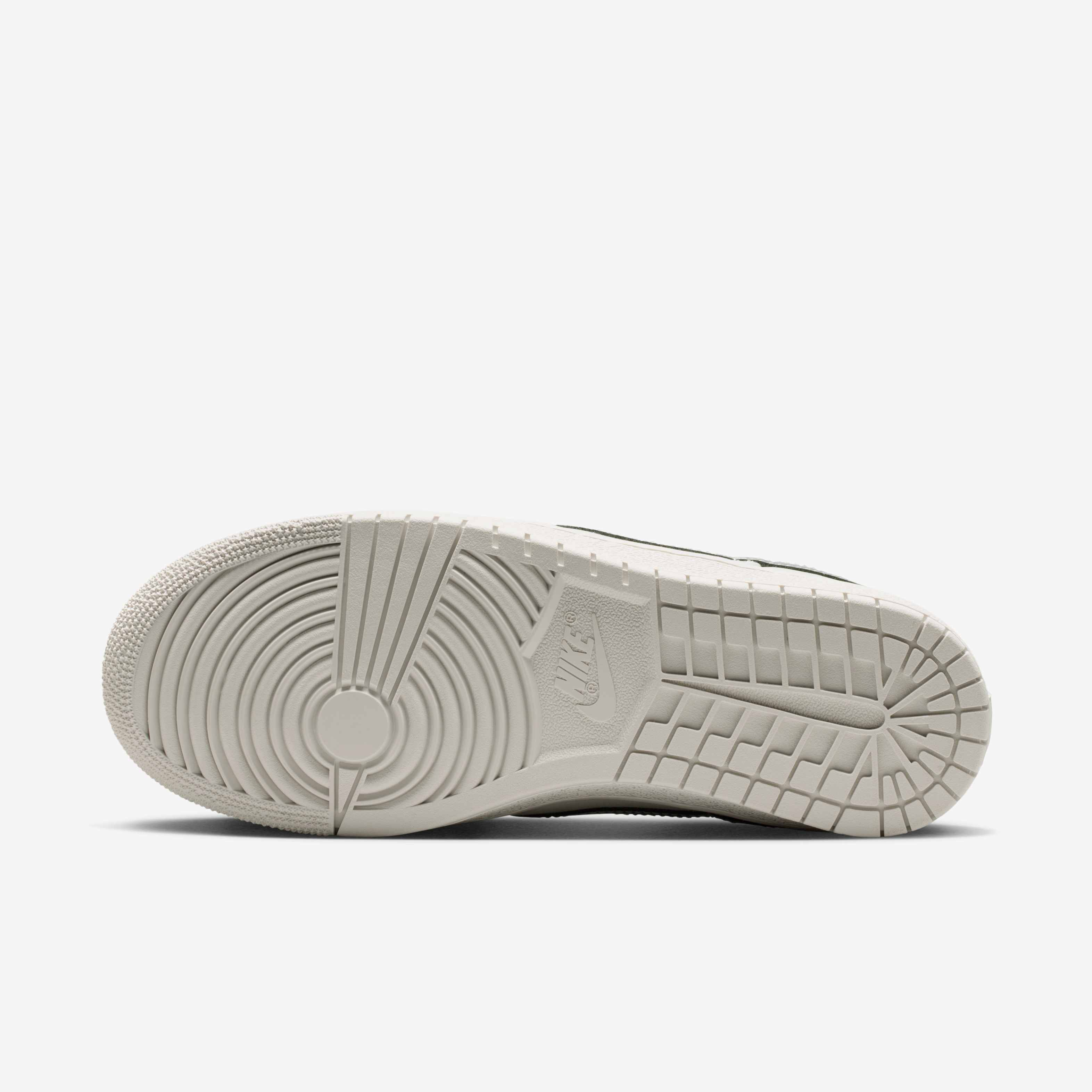 اير جوردن سكايلاين لو image number 1