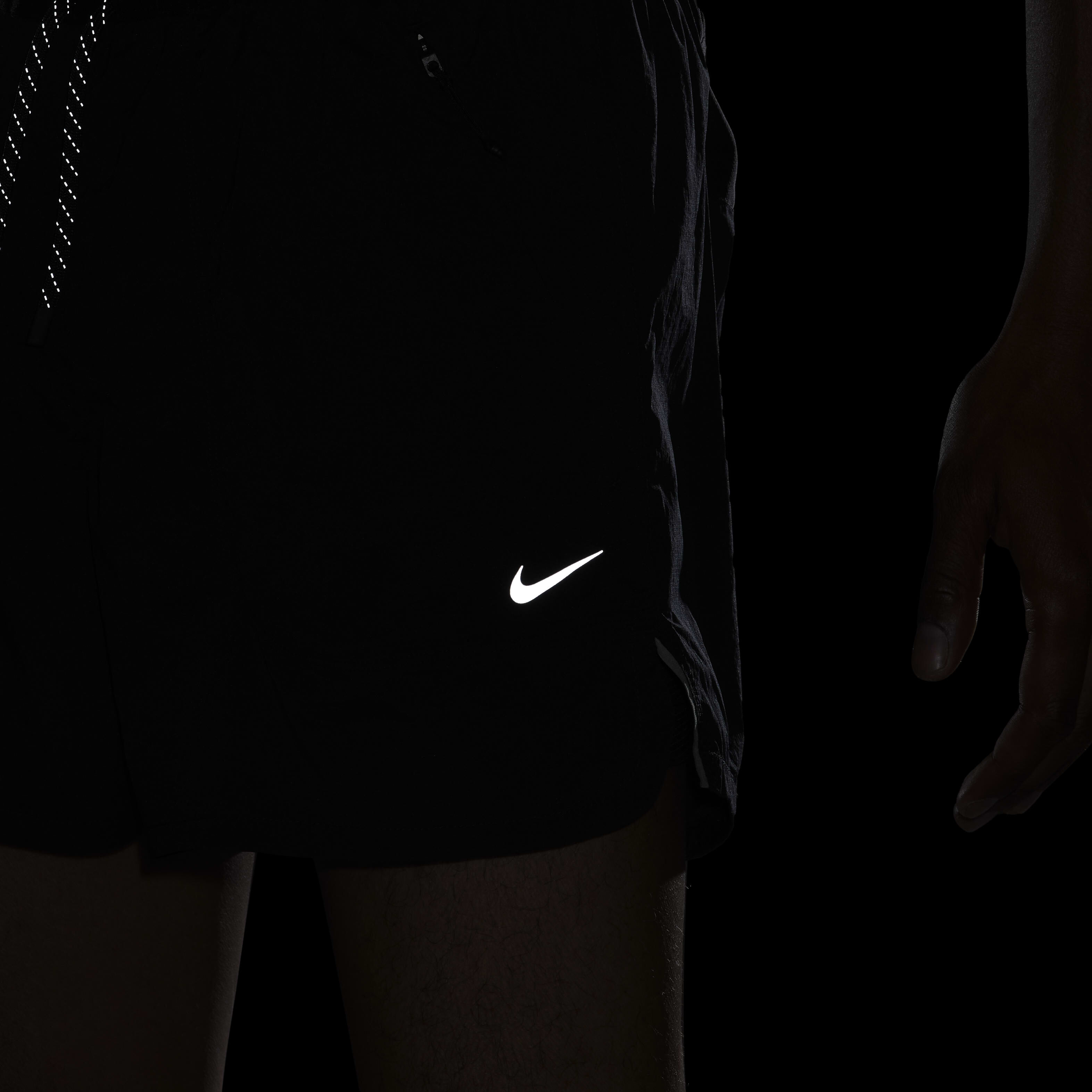 Nike Running Division image number 12