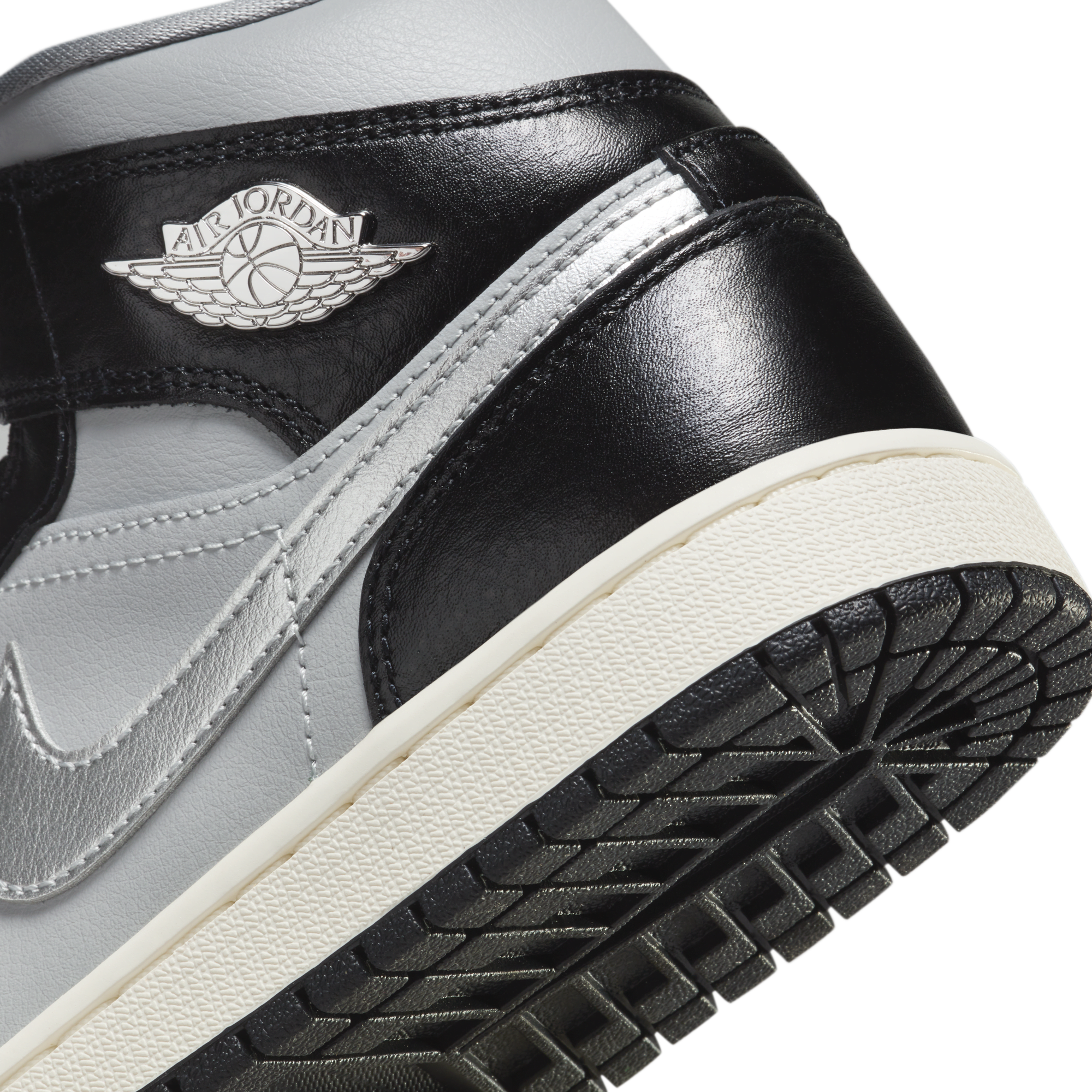 Air jordan 1 mid special edition deals