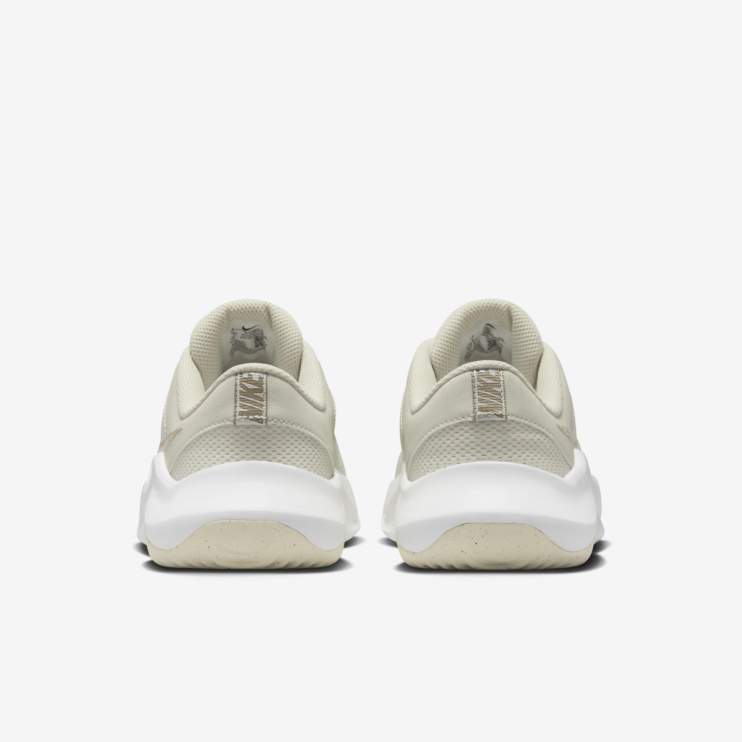 نايكي ليجند اسينشال 3 NN بريميوم image number 5