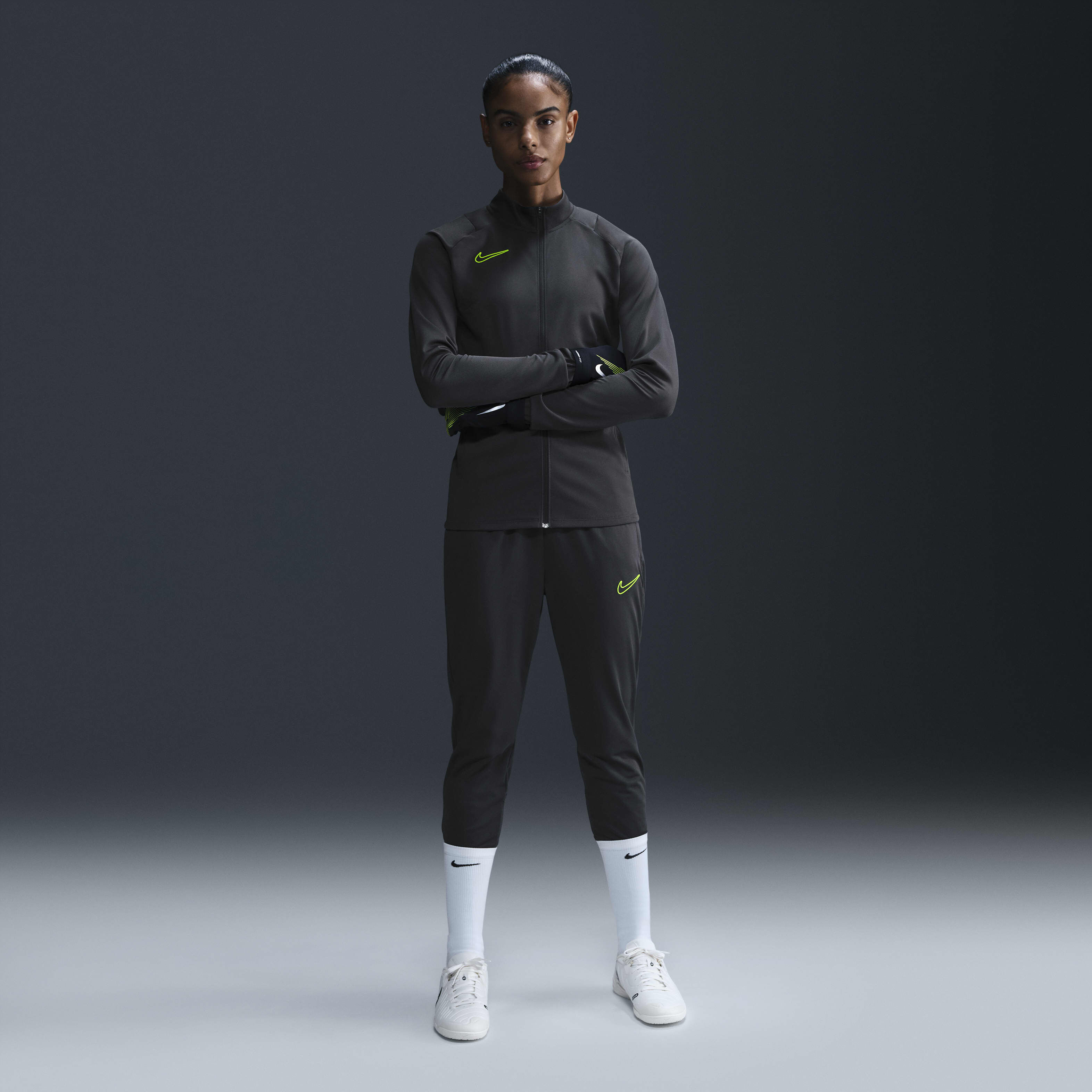 Buy Nike Dri FIT Academy Women s Tracksuit Nike Saudi Official