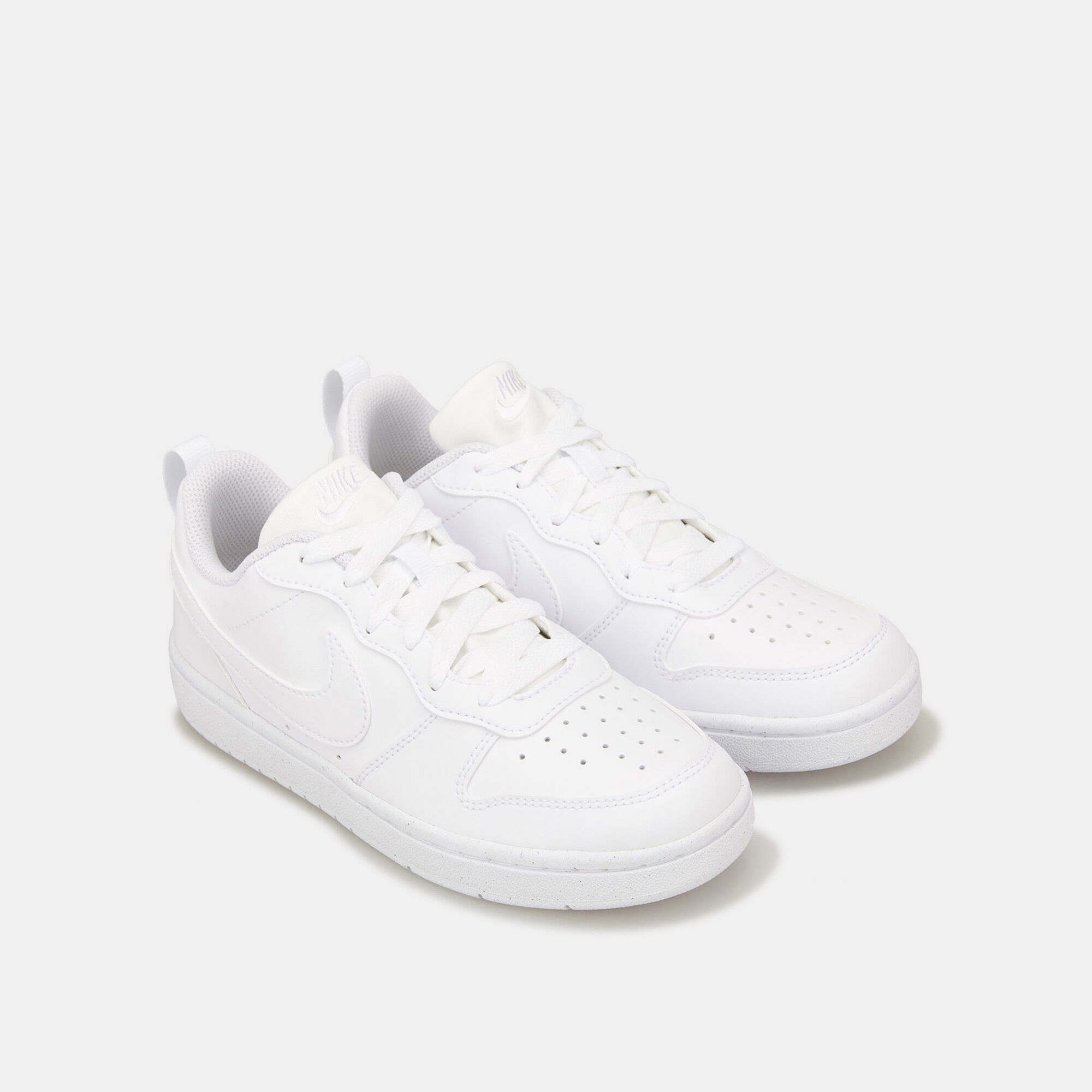 Nike court top borough blancas