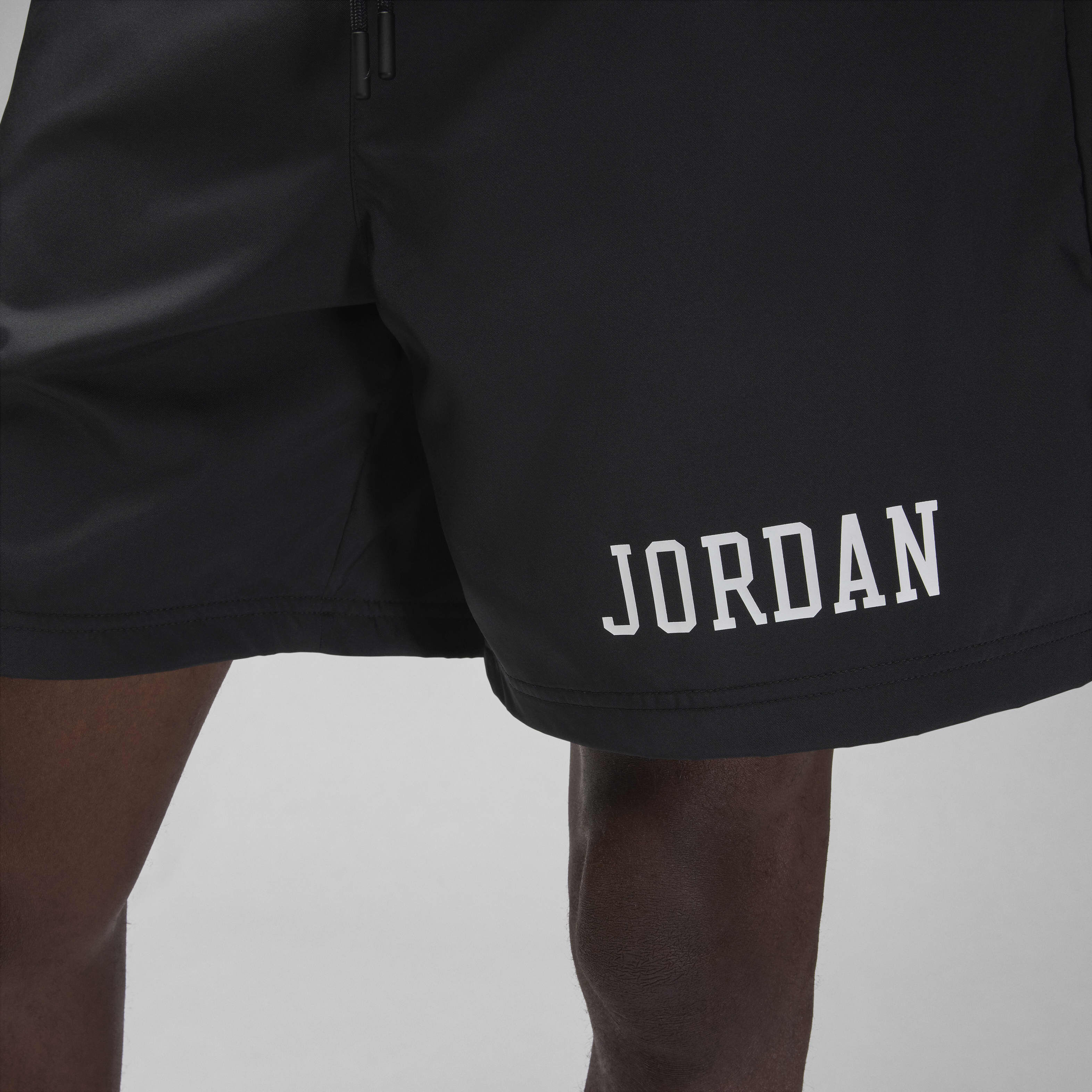 Jordan Essentials image number 4