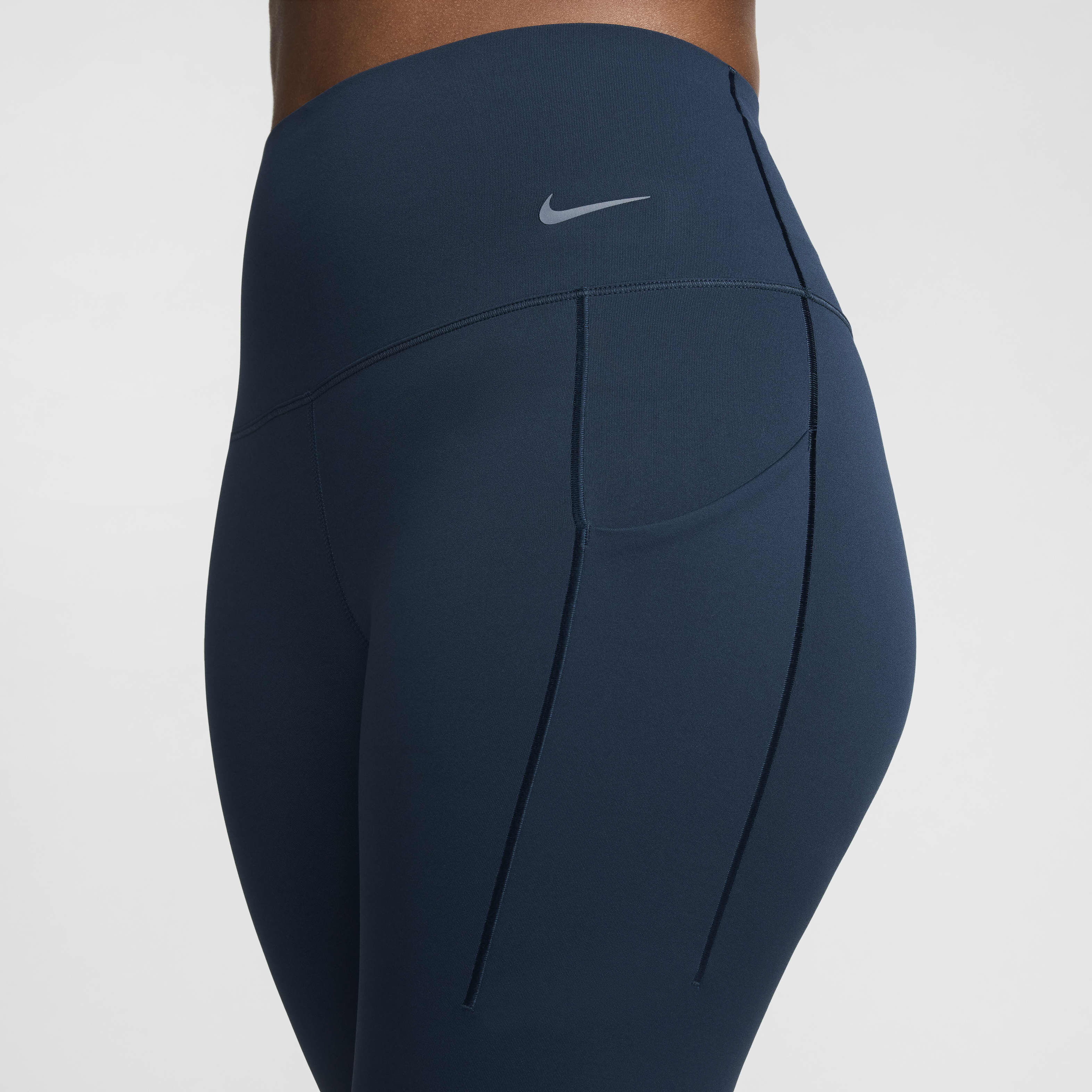 Nike Universa image number 3