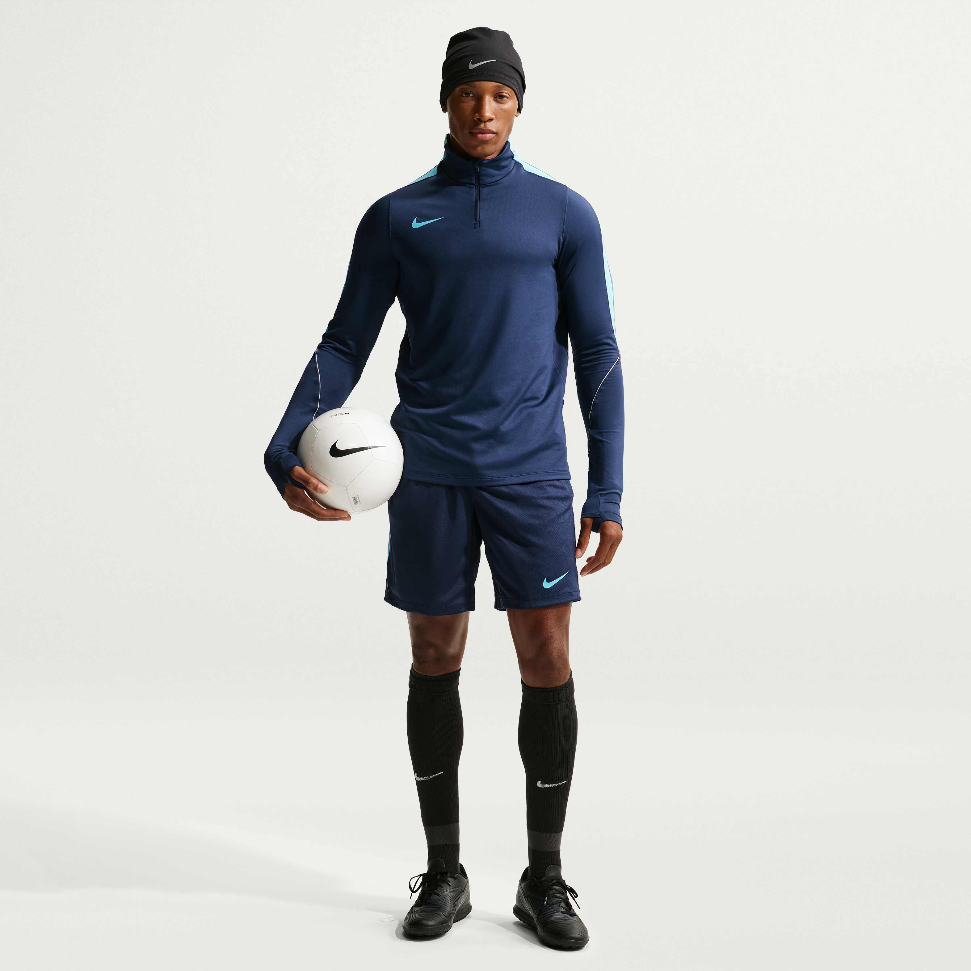 Nike Strike image number 3
