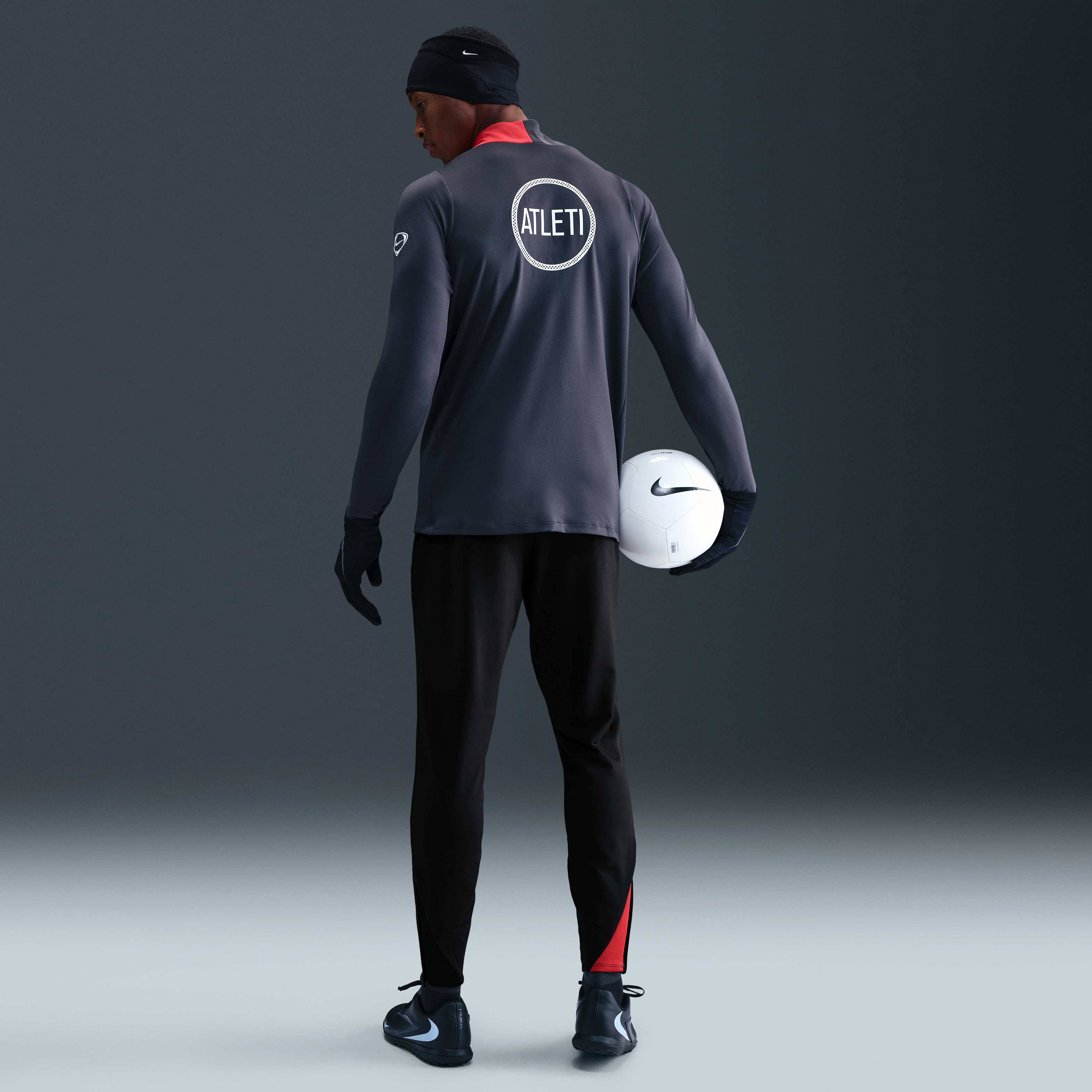 أتلتيكو مدريد ستاريك البديل image number 3